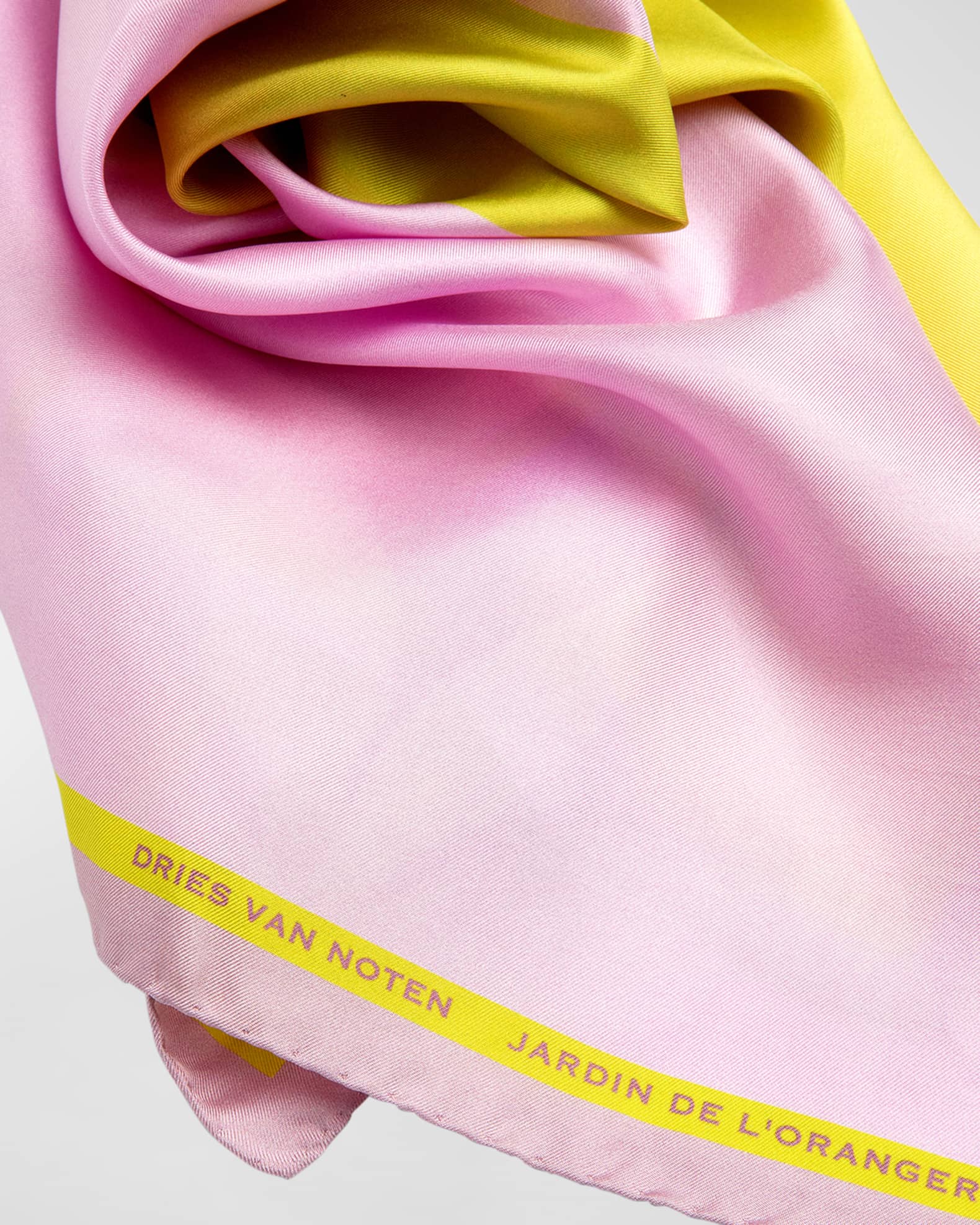 Jardin De L'Orangerie Silk Foulard 1