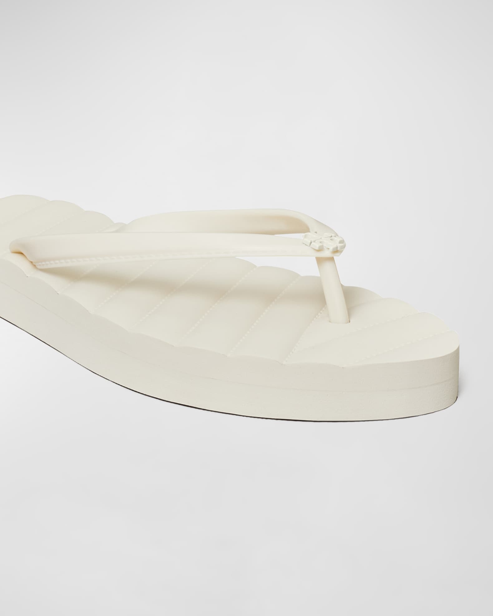Kira embossed thong sandal outlet