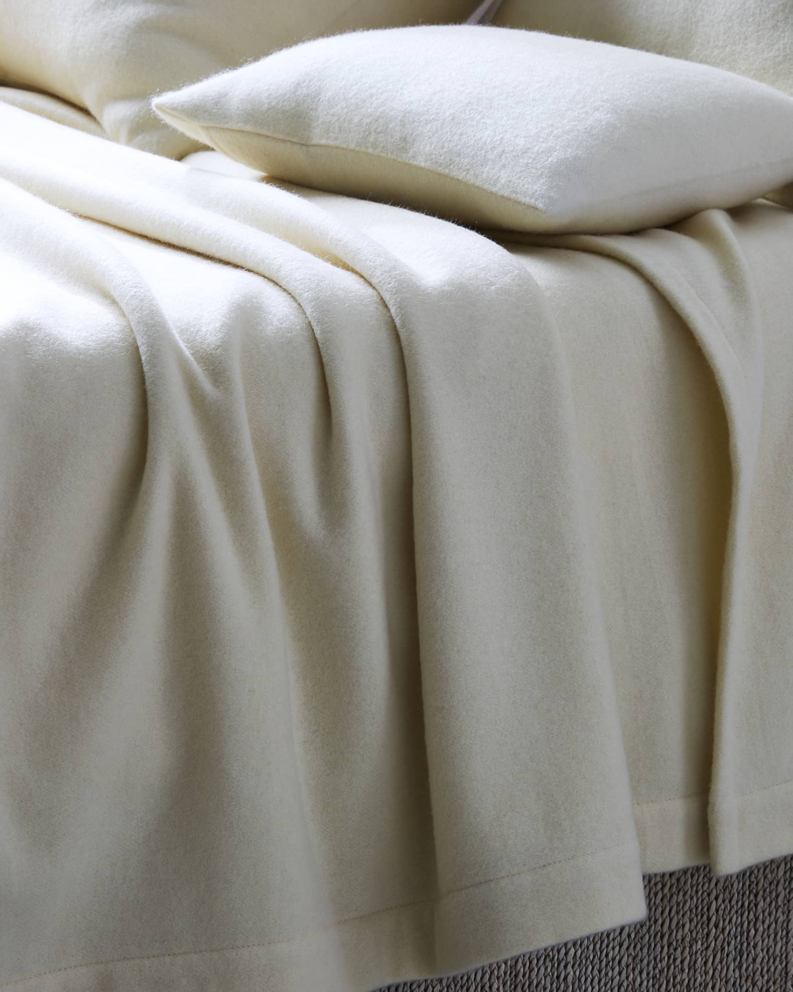 Venus Cashmere Blanket