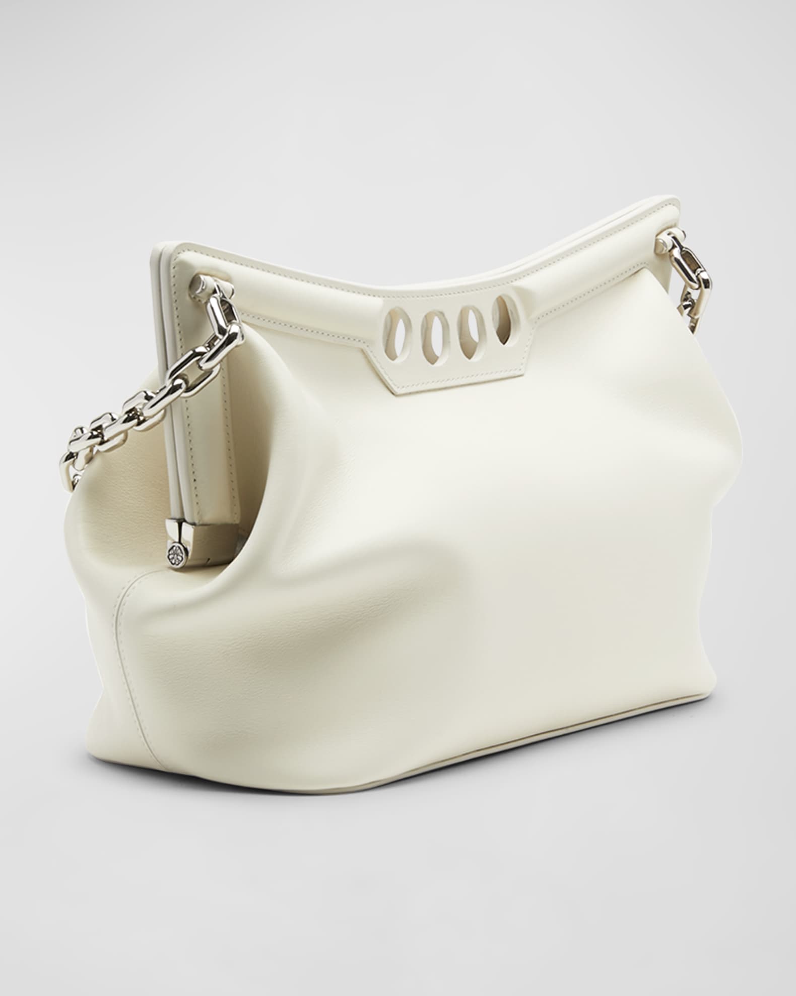 Small chain shoulder bag store