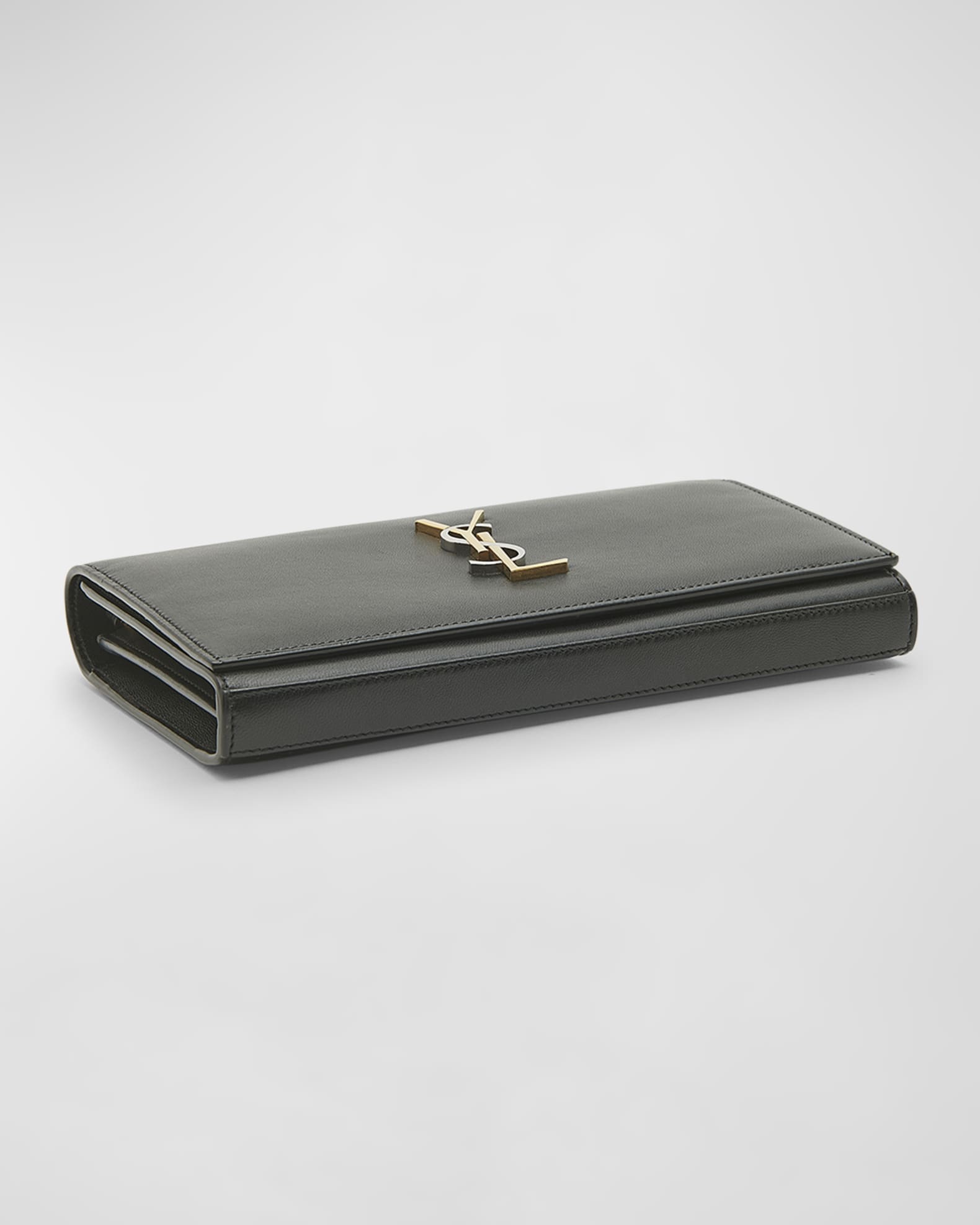 Cassandra YSL Wallet on Chain in Smooth Leather 1