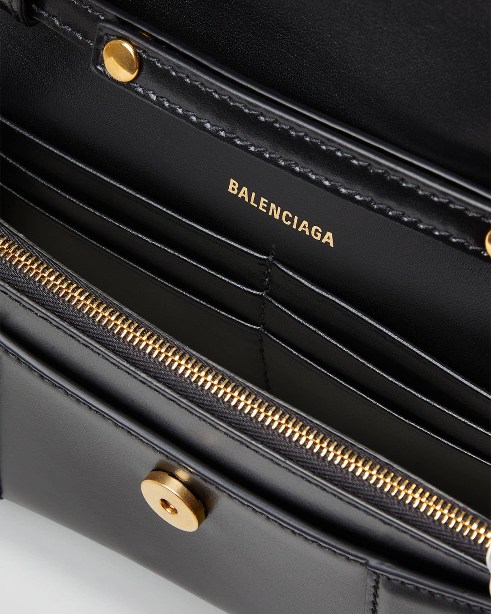 Balenciaga wallet on chain online