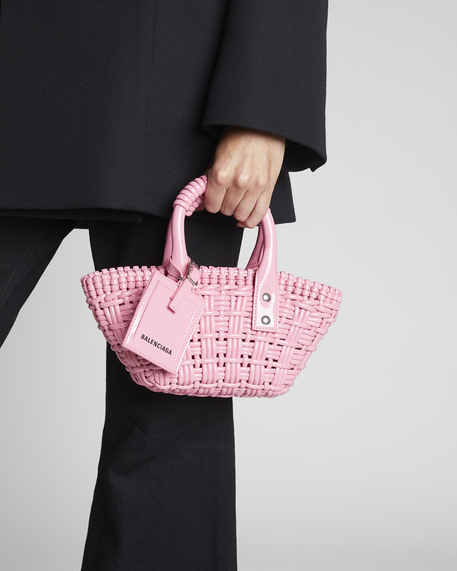 安価 ワタナベ Balenciaga Bistro XXS Basket Bag with Strap | Neiman Marcus かごバッグ+ストローバッグ