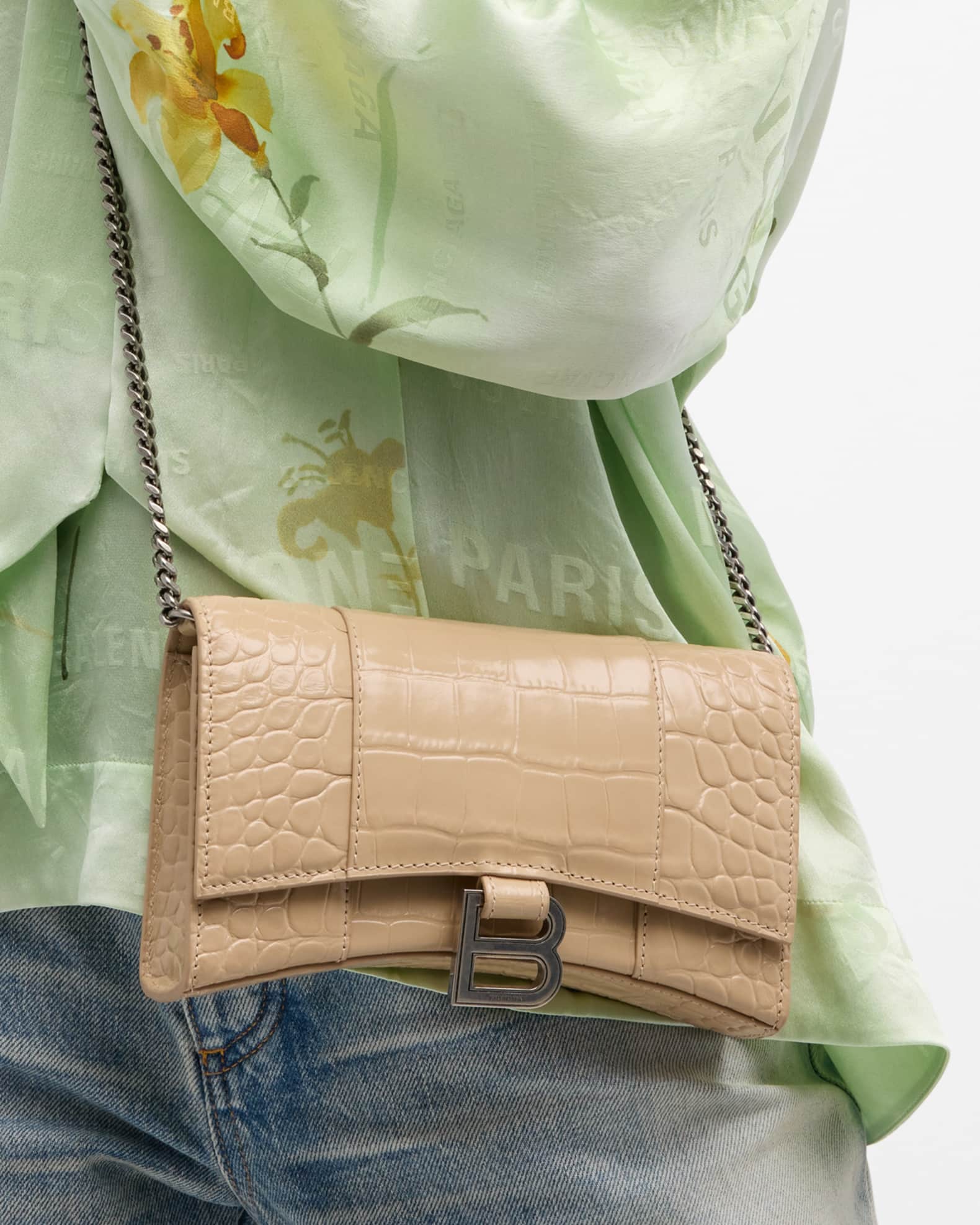 ショルダーバッグ・ポシェット Balenciaga Hourglass Wallet On Chain Crocodile Embossed 0400018105286?wid=600&hei=800&