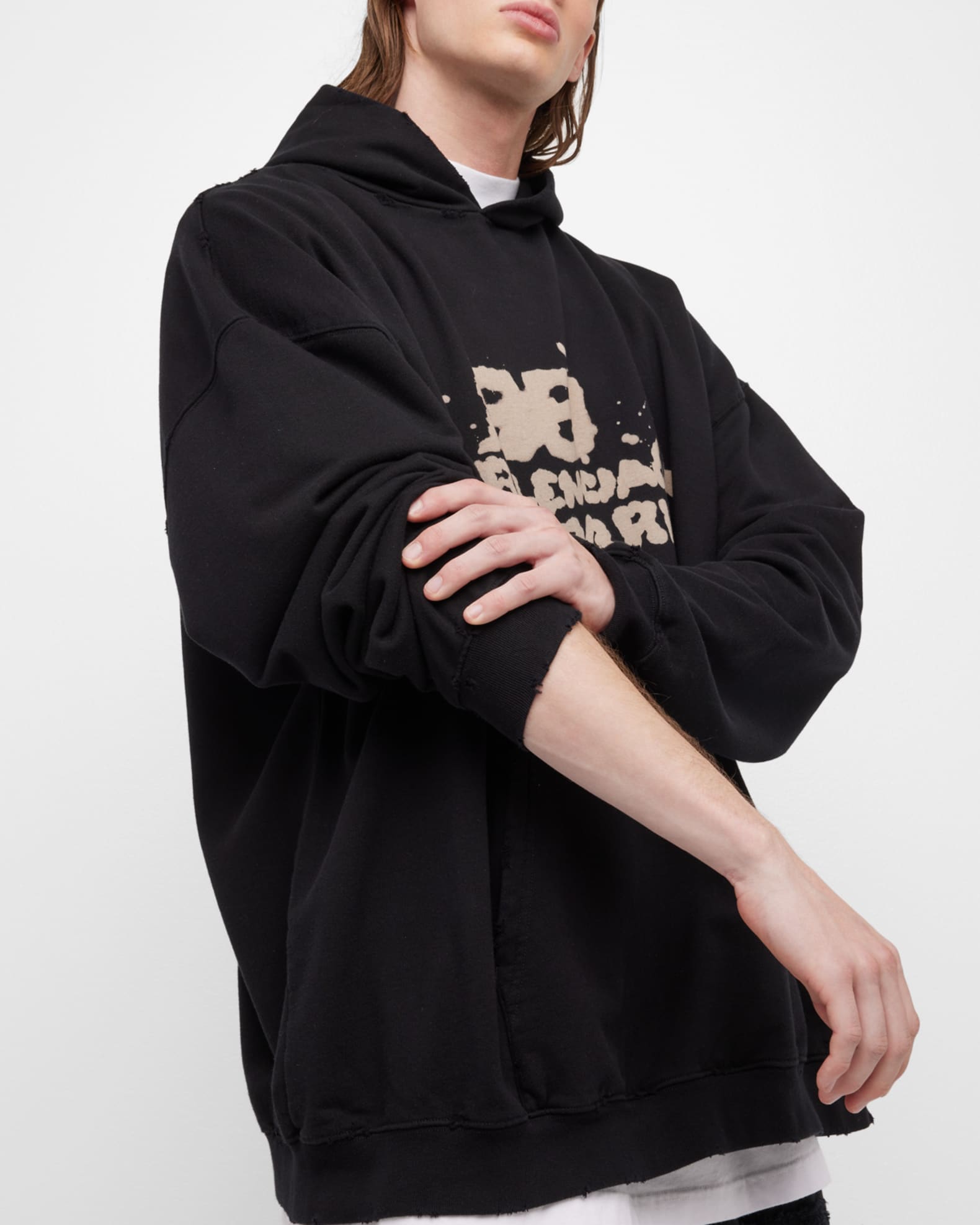 ◆BALENCIAGA AW24 最新作◆BB Paris アイコン フーディ/Black◆ Balenciaga Men's Dirty BB Paris Icon Hoodie | Neiman Marcus