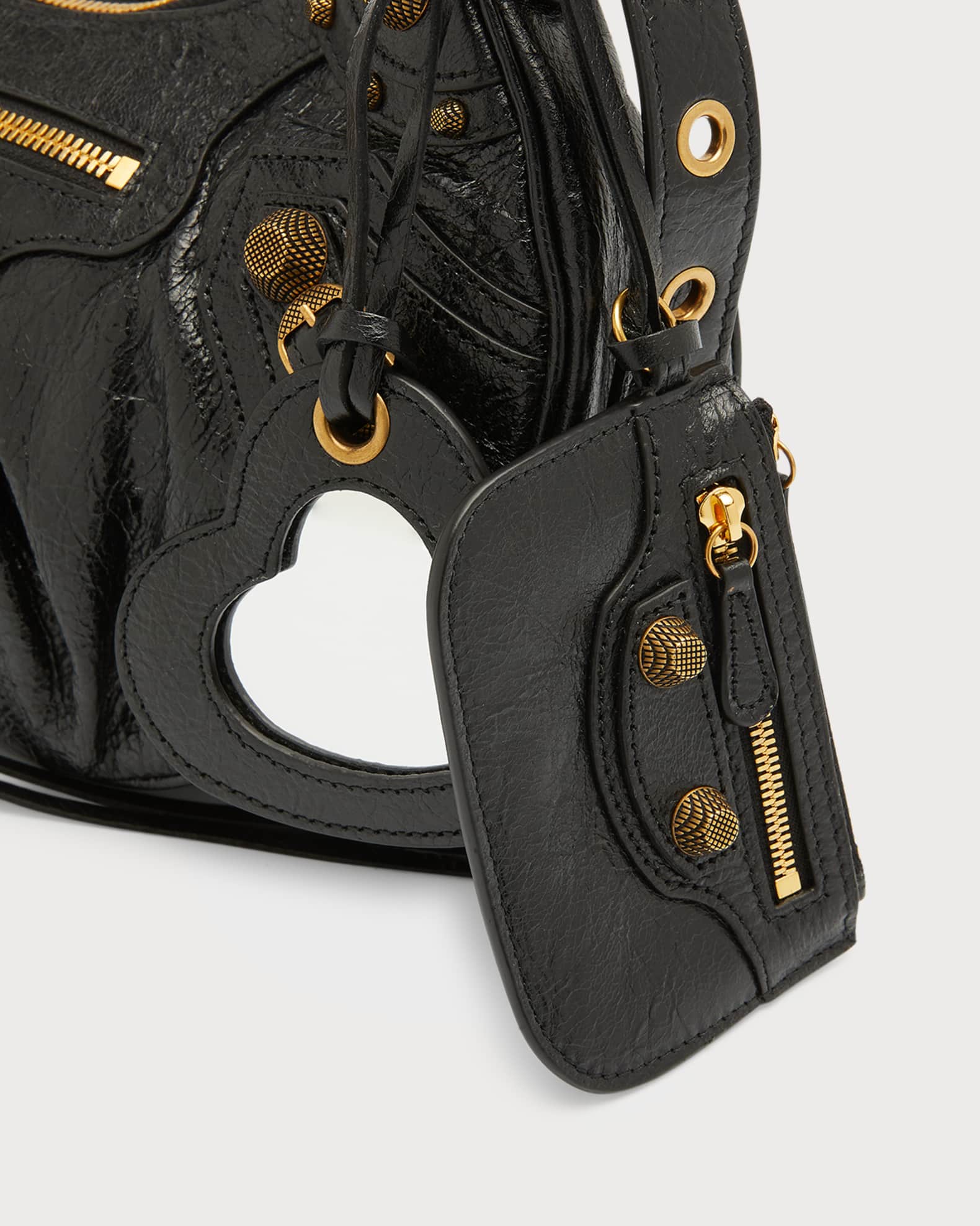【BALENCIAGA】LE CAGOLE SMALL LEATHER SHOULDER BAG BALENCIAGA Le Cagole small studded crinkled-leather shoulder