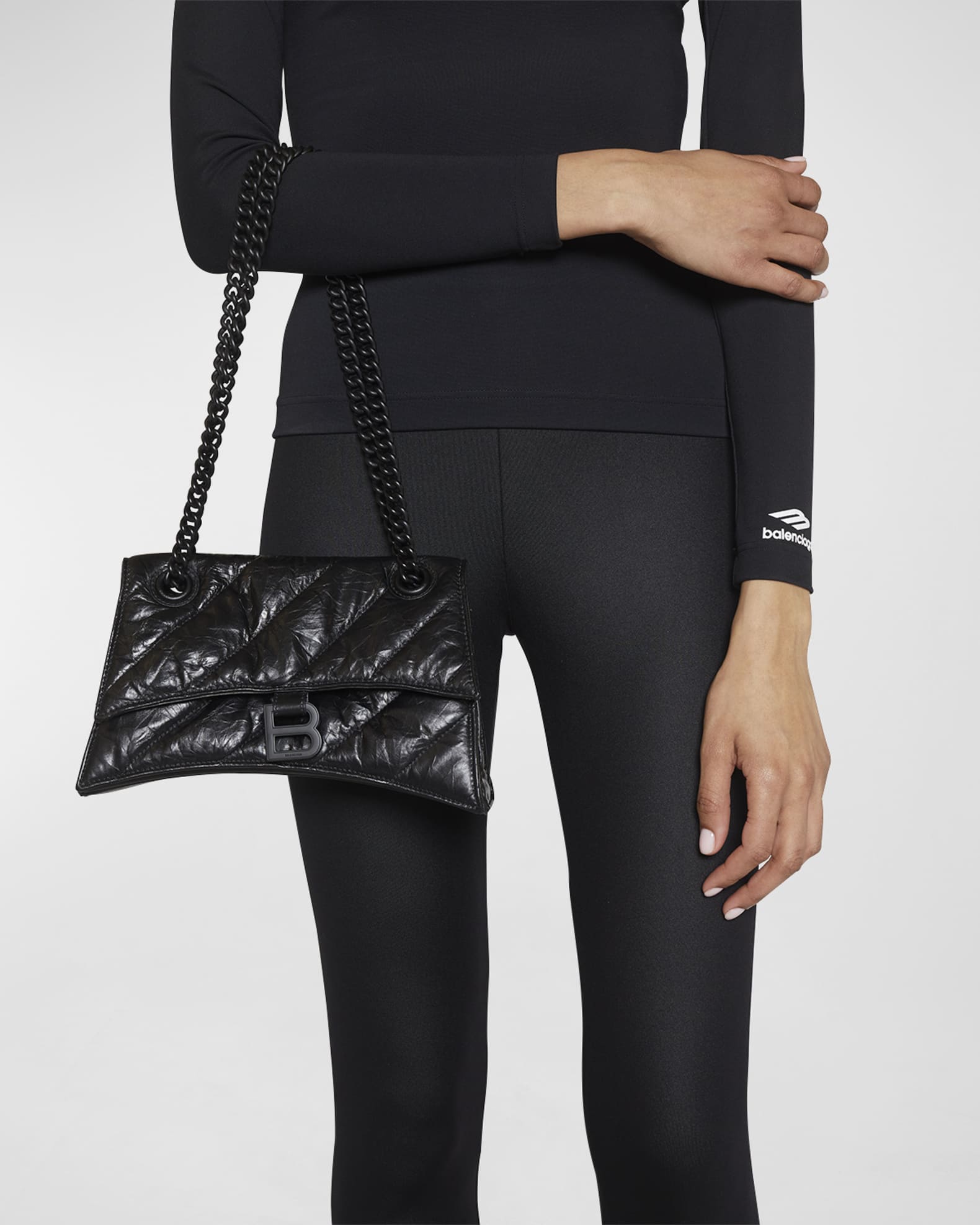 Crush Large Chain Shoulder Bag in Black - Balenciaga