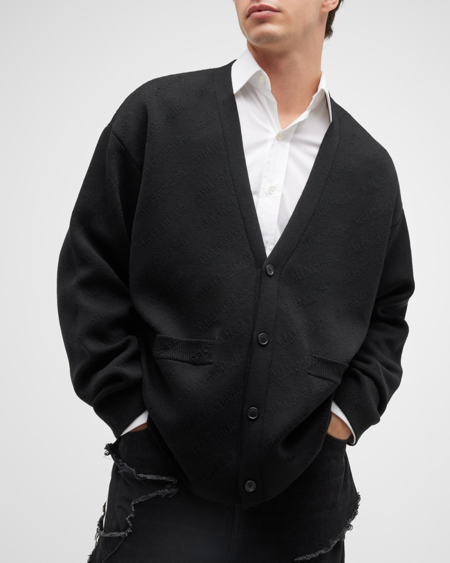 BALENCIAGA カーディガン 黒 メンズ Balenciaga Men's Allover Tonal Logo Cardigan Sweater | Neiman Marcus