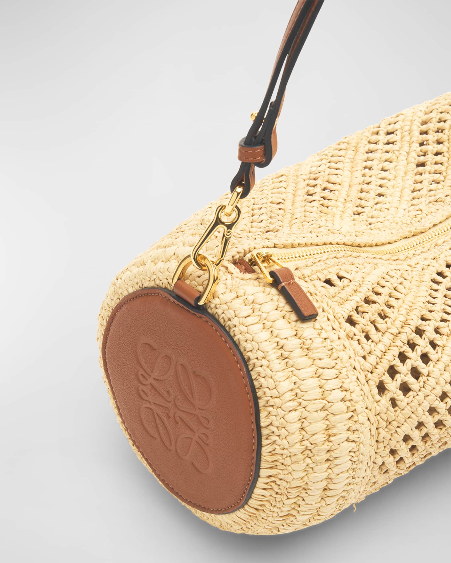 x Paula’s Ibiza Bracelet Pouch in Raffia with Leather Strap