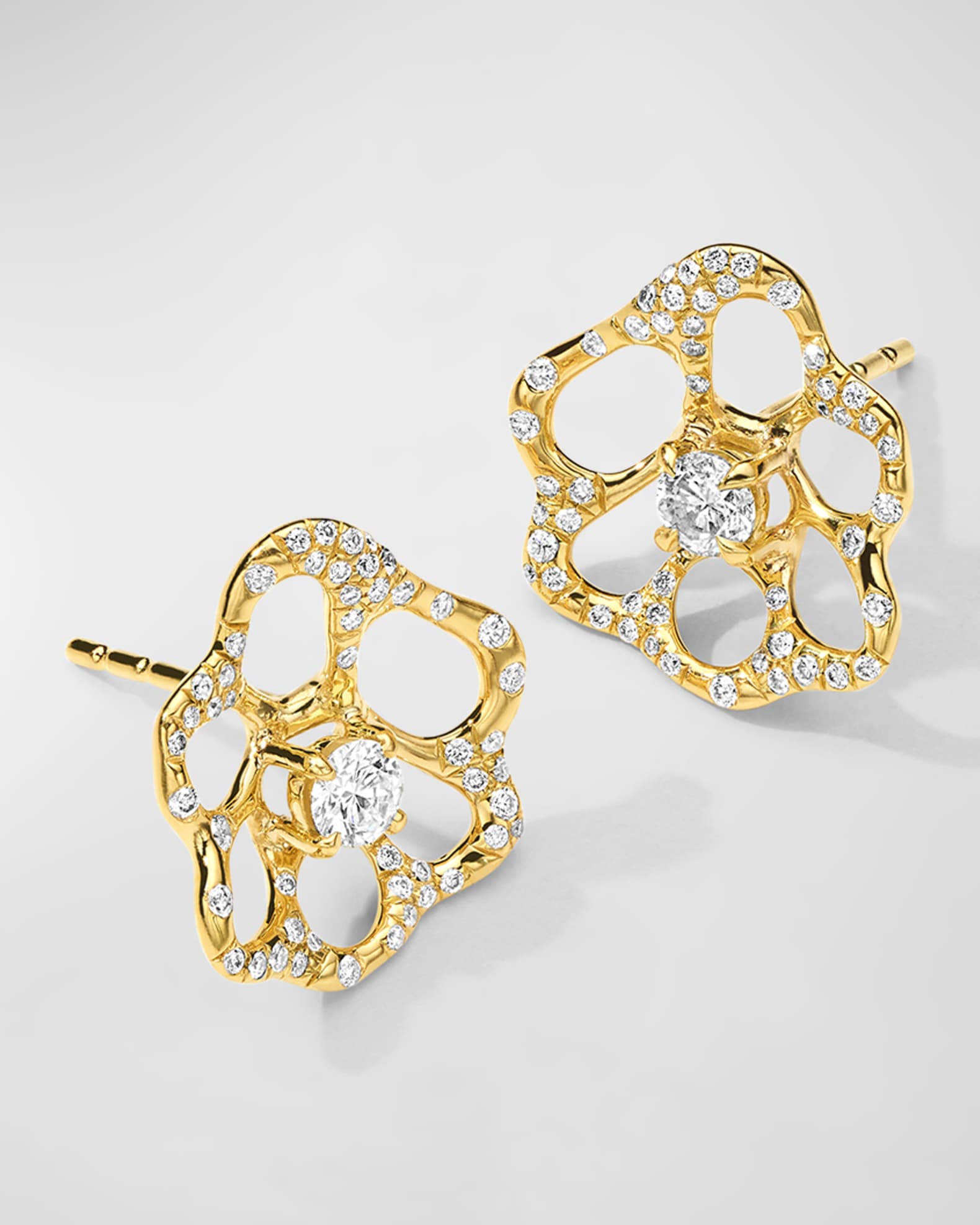 18K Stardust Drizzle Small Flower Stud Earrings with Round Brilliant-Cut Diamonds 1