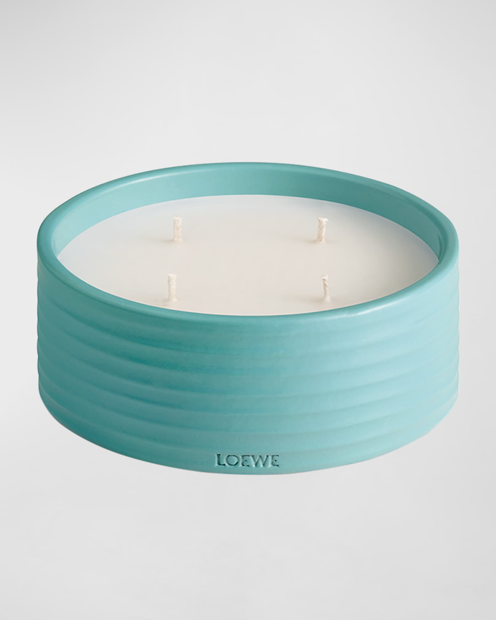 Loewe Geranium Outdoor Candle, 750 g