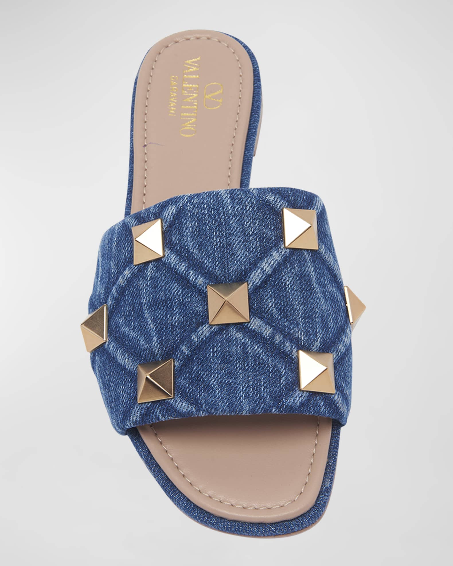 Valentino garavani flip flops sale hot sale