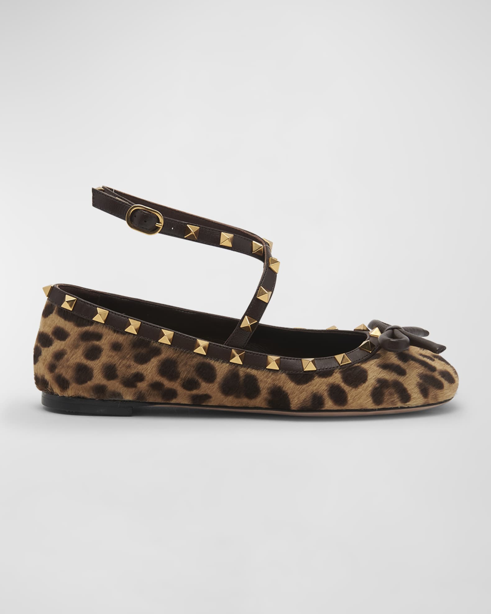 ar Kirkestol valgfri Valentino Garavani Rockstud Leopard Ankle-Strap Ballerina Flats | Neiman  Marcus