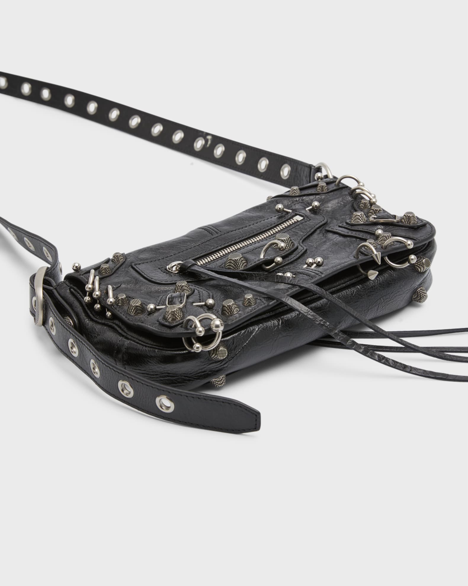 【人気沸騰】 Balenciaga Piercing With Bag Flap XS Men Cagole Le Men's バッグ