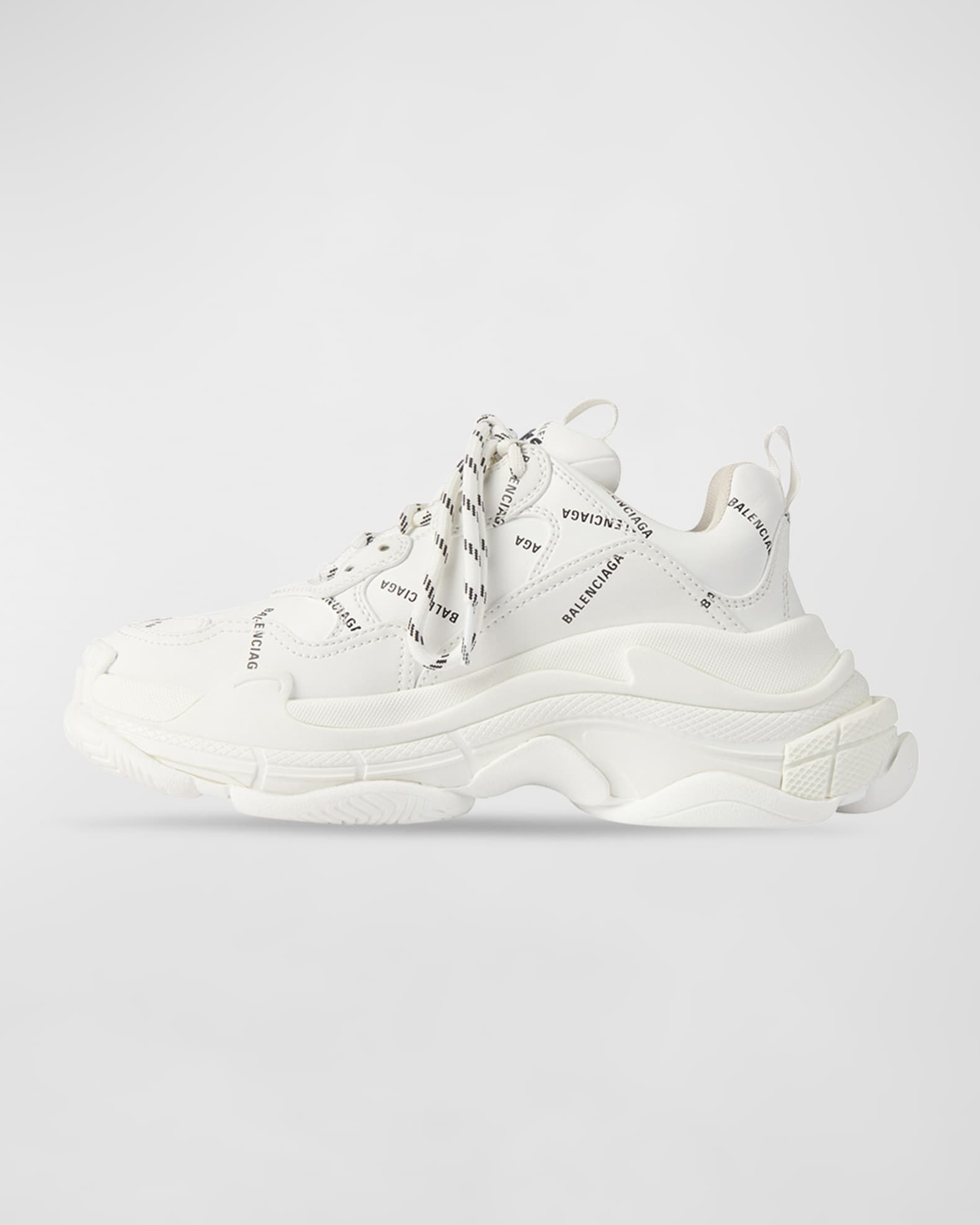 Balenciaga triple s triple white top