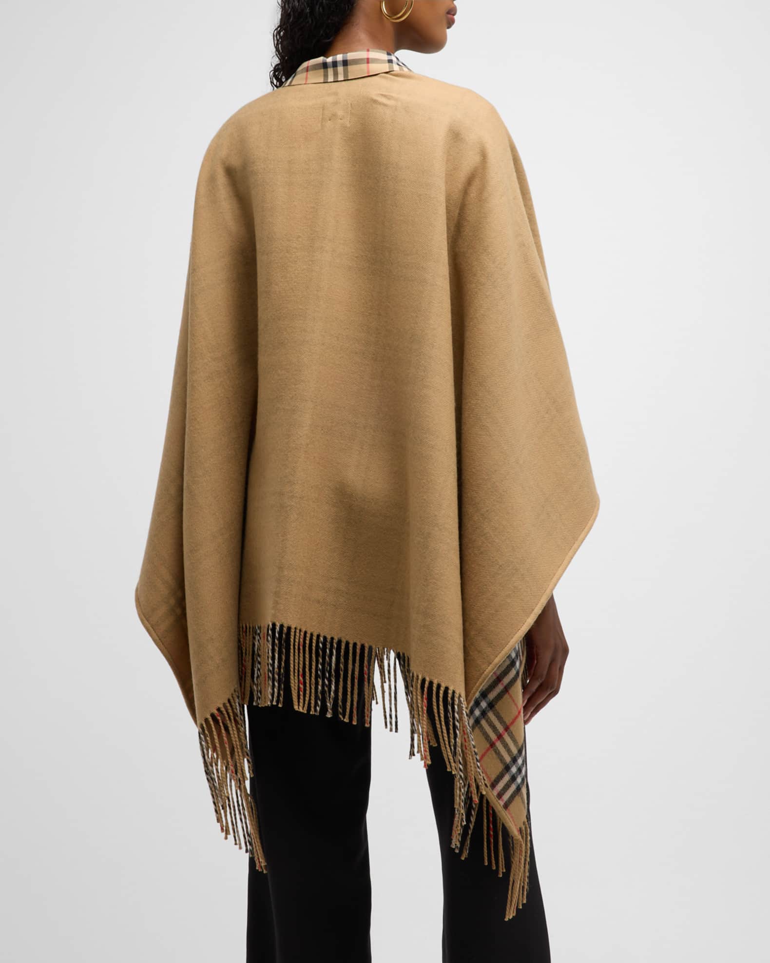 【関税込み】Burberry A:ST CHARLOTTE CAPE:164786:A2021 Burberry Charlotte Check Wool Cape | Neiman Marcus
