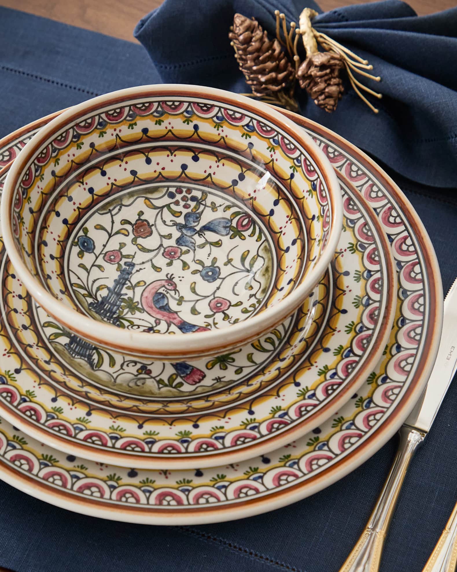 Pavoes 12-Piece Dinnerware Set 1