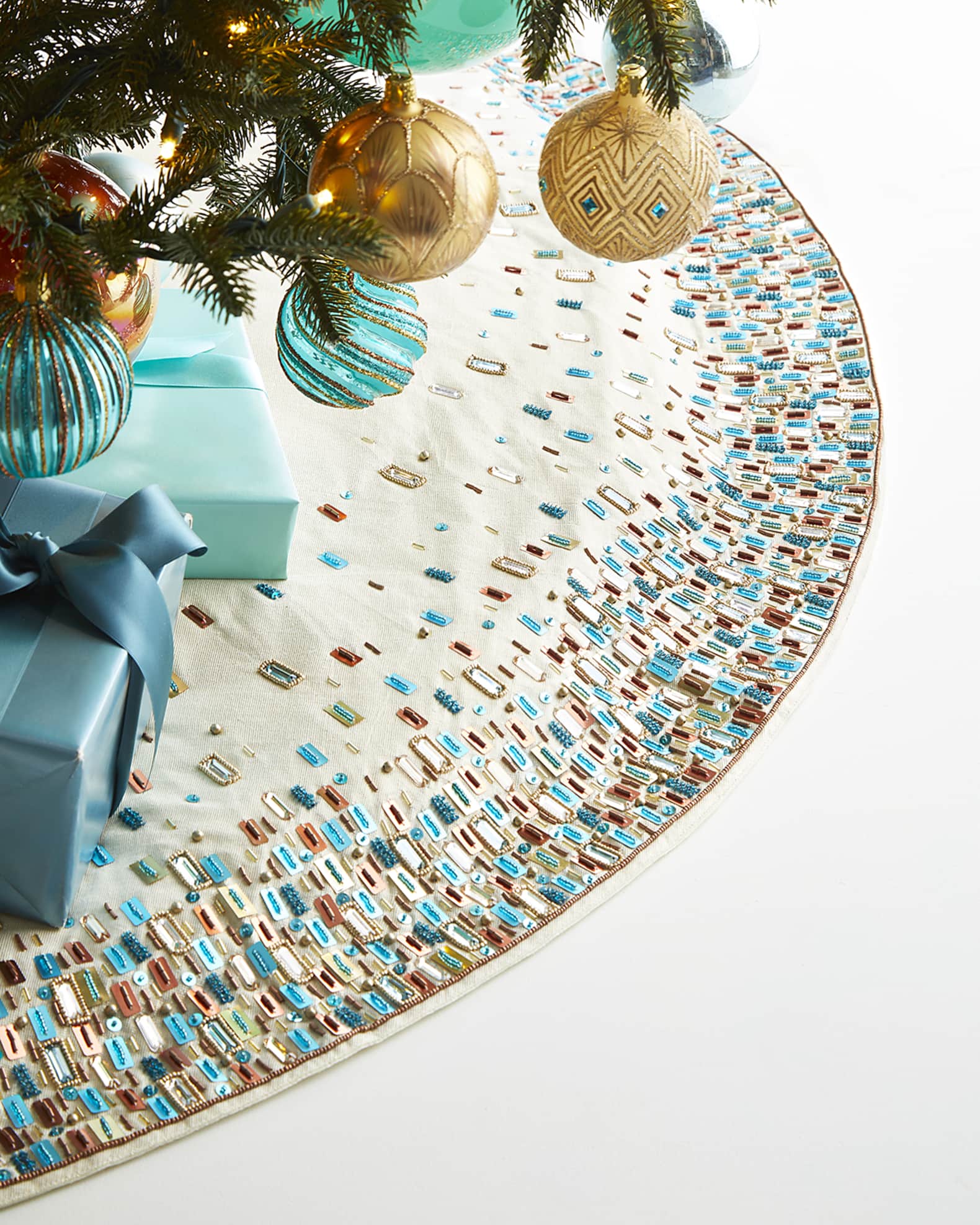 Kim Seybert Holiday Patina Christmas Tree Skirt Neiman Marcus