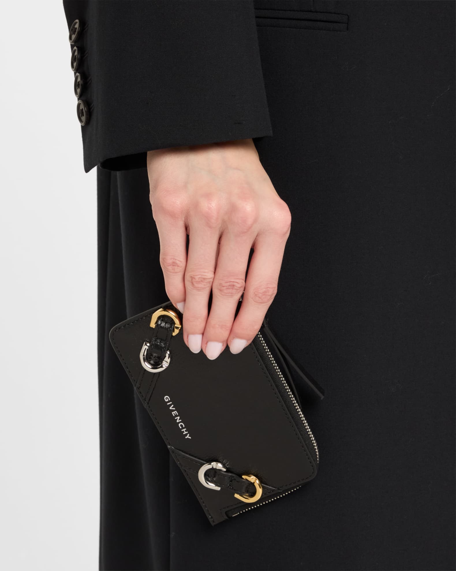 Voyou Zipped Cardholder in Tumbled Leather 1