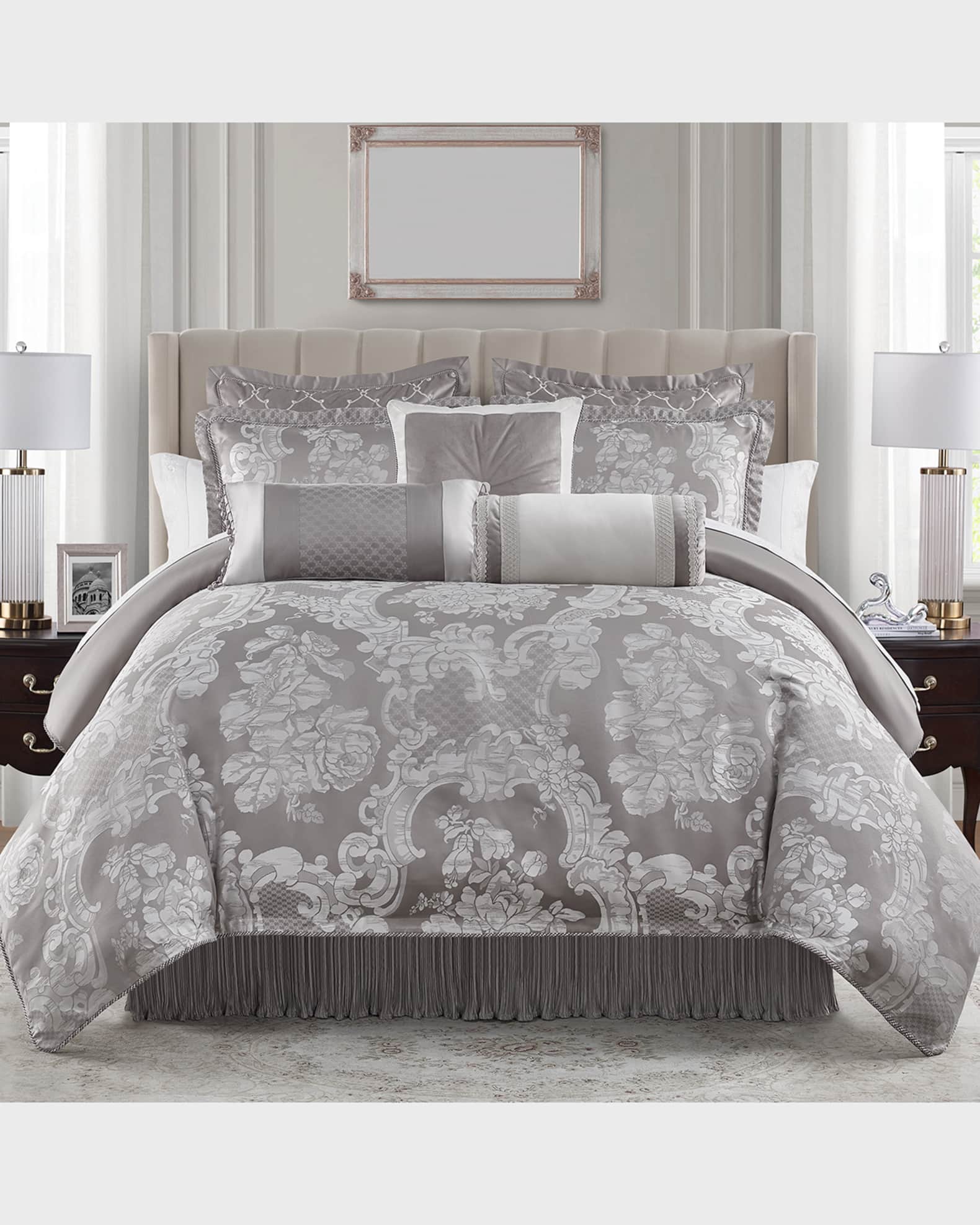 Palace Comforter Set 0