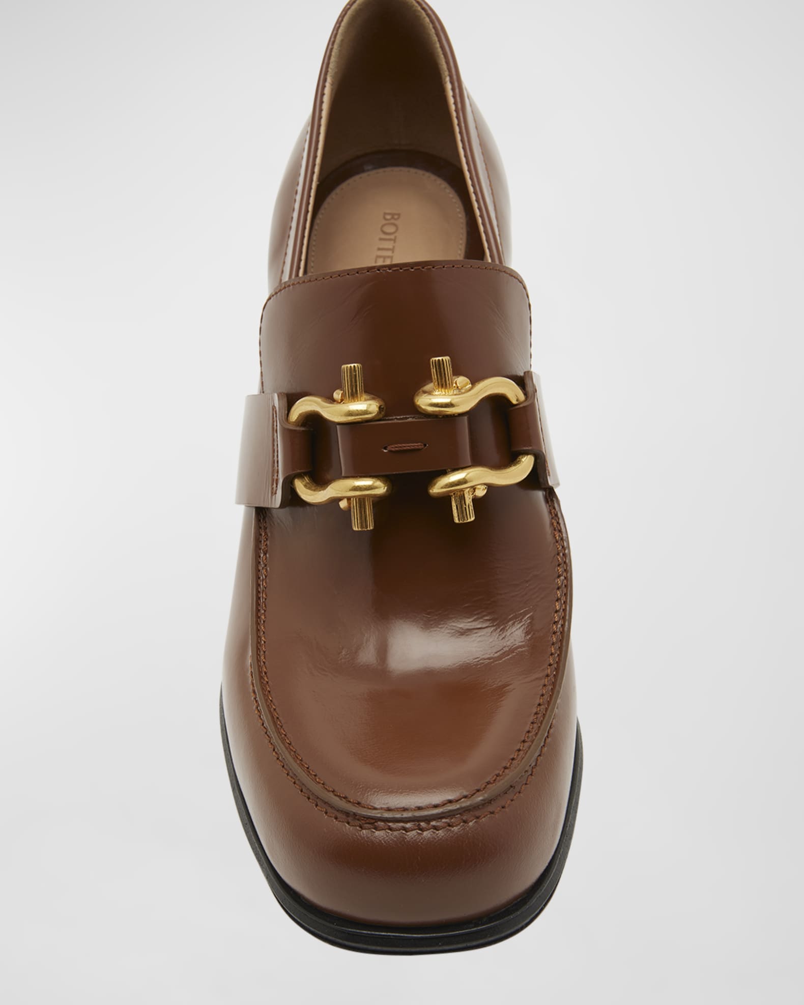 BOTTEGA VENETA Monsieur グロスレザー パンプス BOTTEGA VENETA Melbourne グロスレザー パンプス 装飾付き