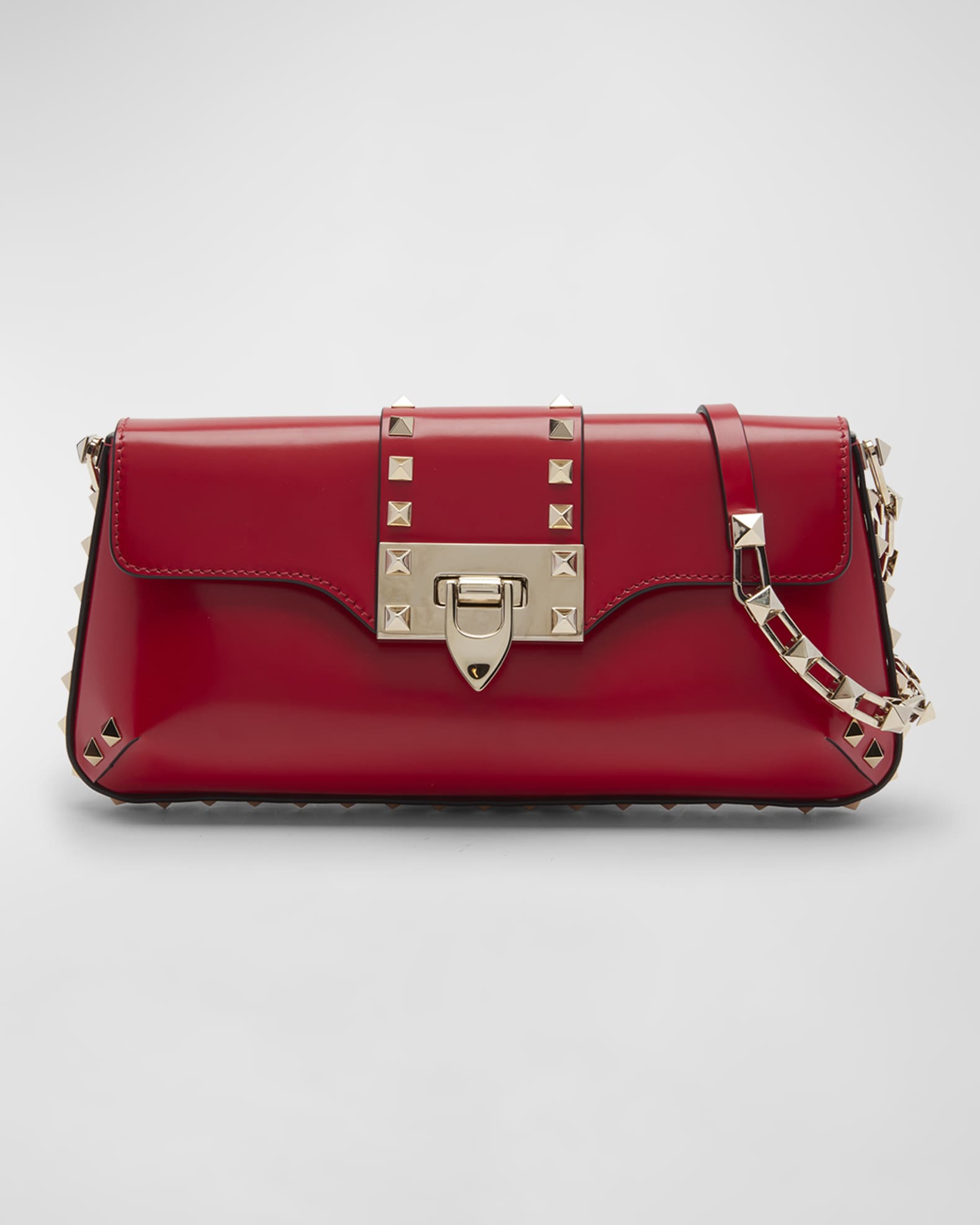 Rockstud E/w Calfskin Handbag for Woman in Rouge Pur