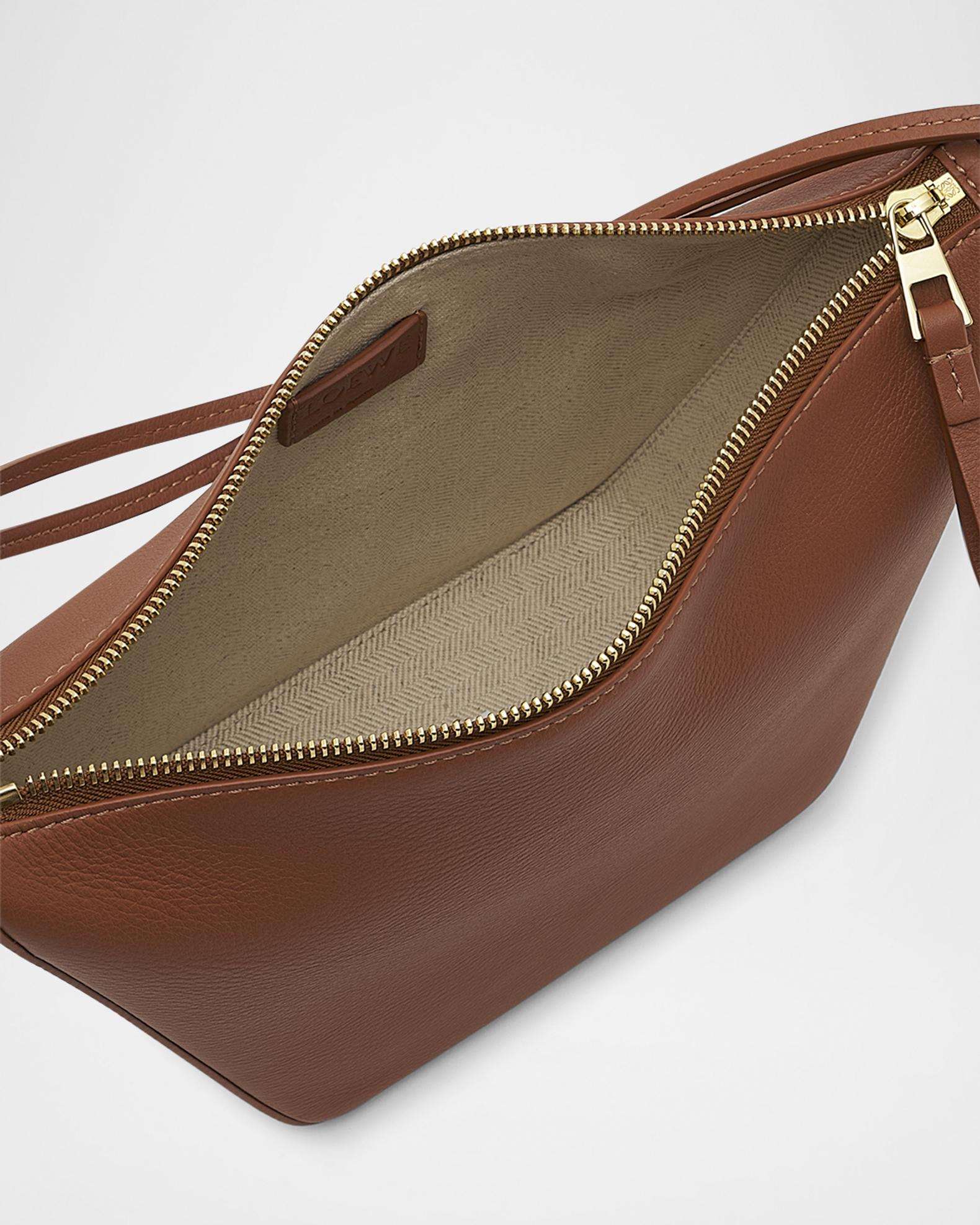 LOEWE Hammock ショルダーバッグ ノベルティ LOEWE Hammock Hobo Bag