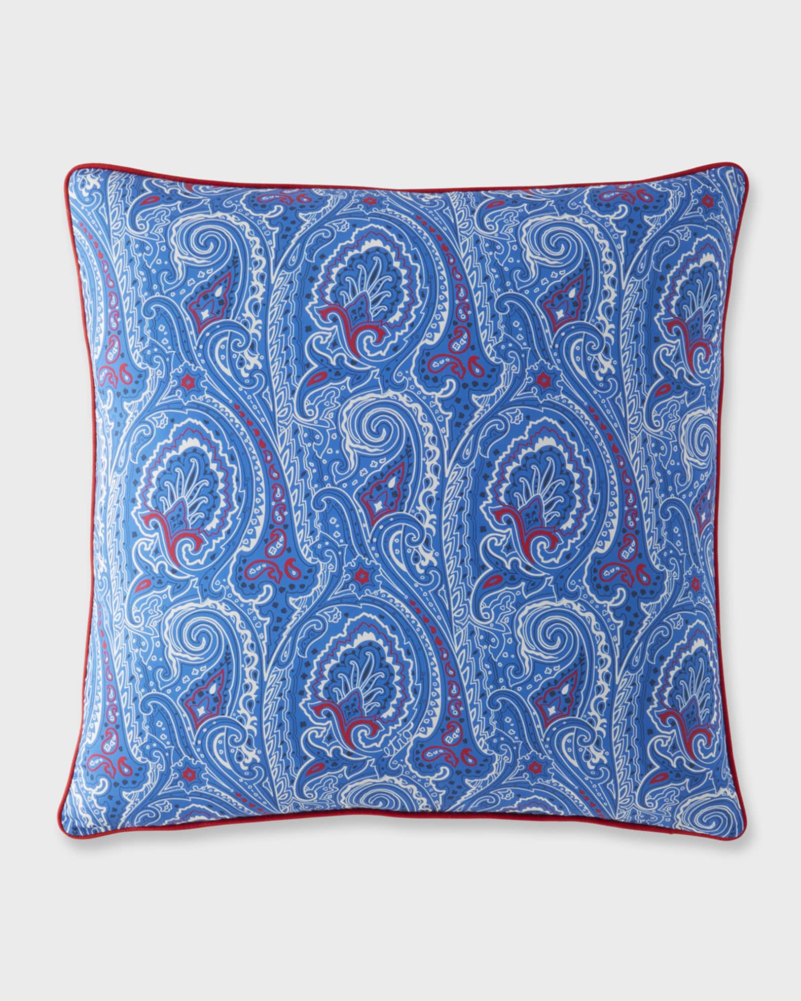 Bardot Pillow with Piping 0