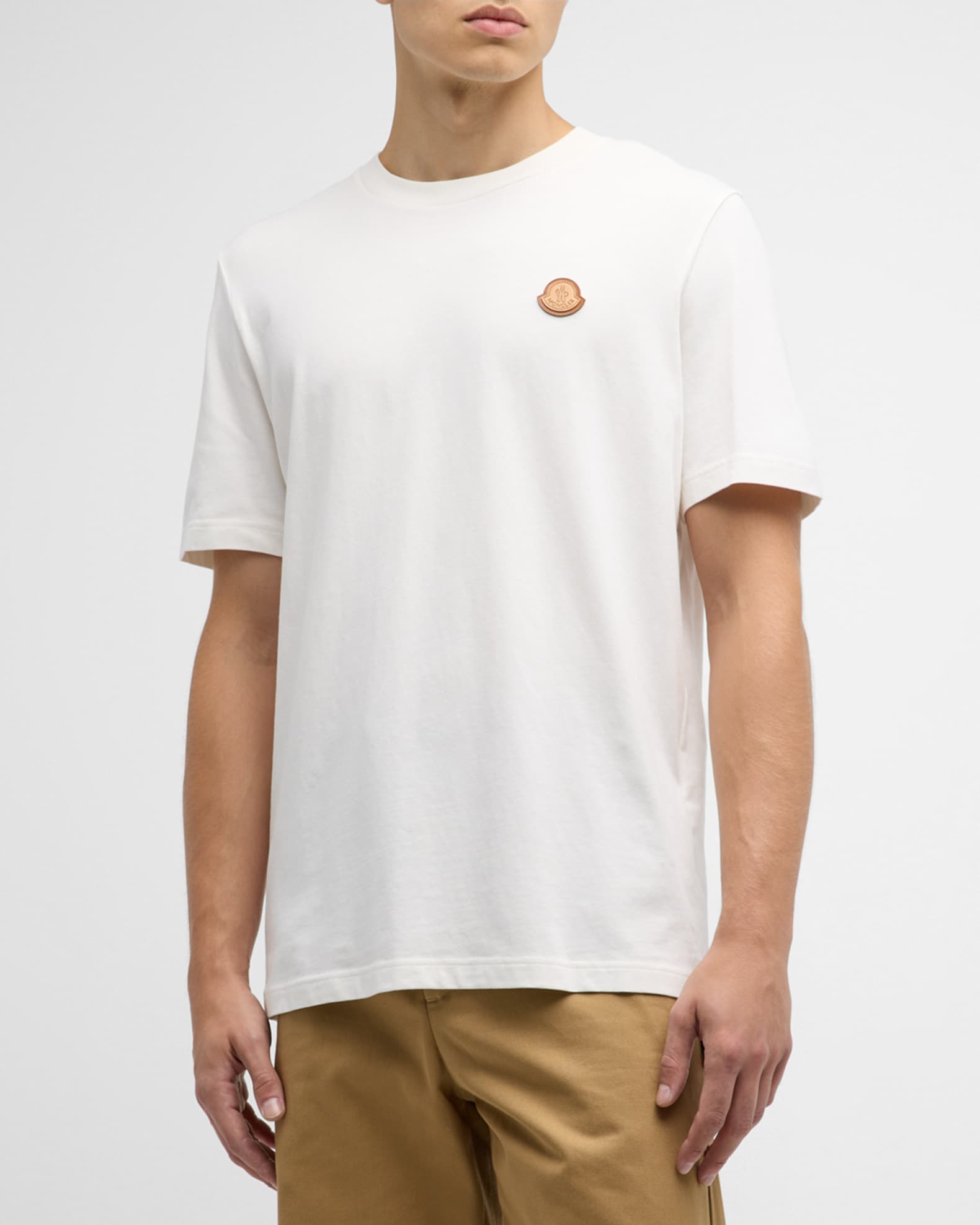 ブランドのギフト Moncler Men's T-Shirt with Leather Logo Patch | Neiman Marcus トップス