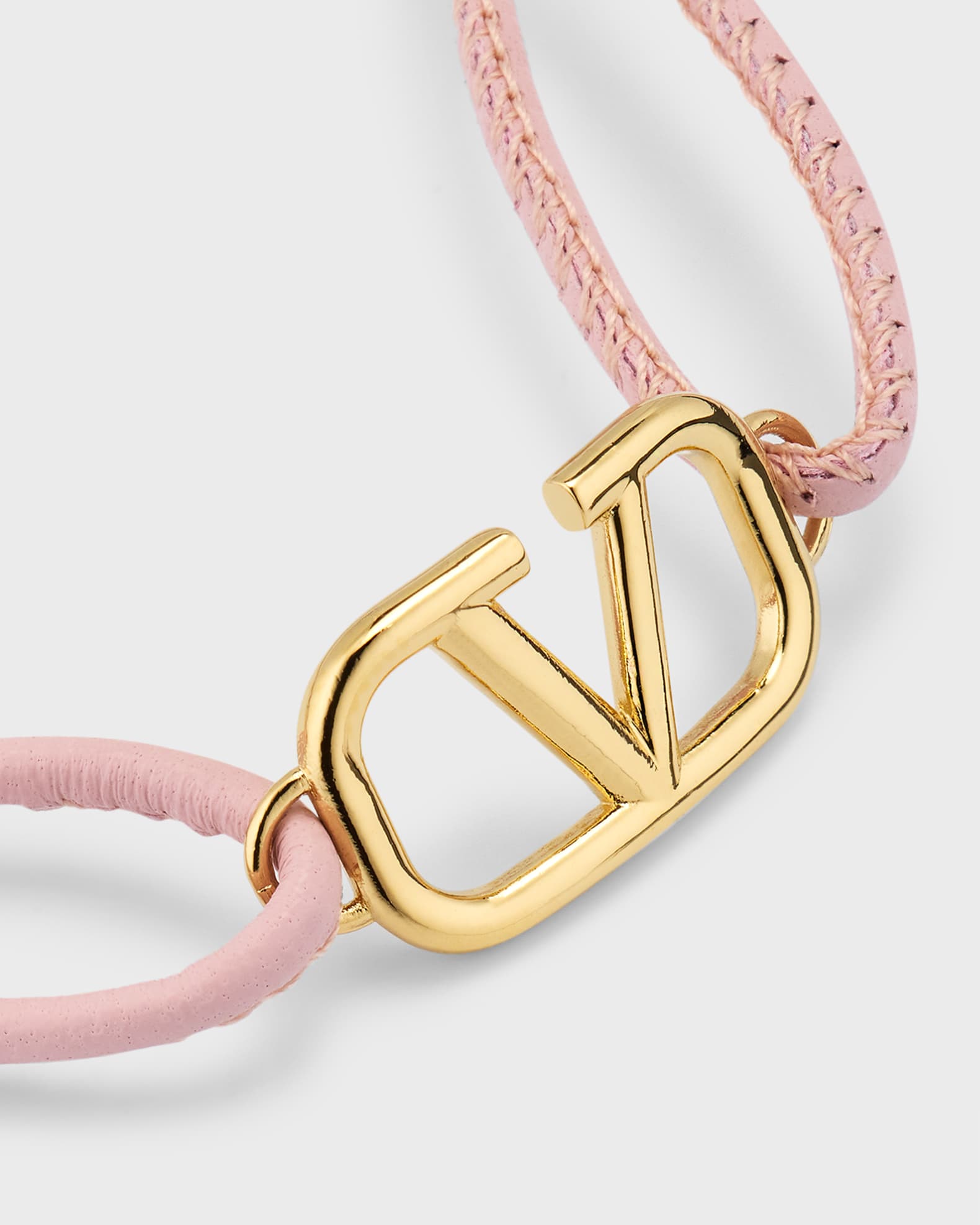 VALENTINO正規品/送料/関税込み V logo bracelet Valentino Garavani VLogo Signature Chain Bracelet | Gold