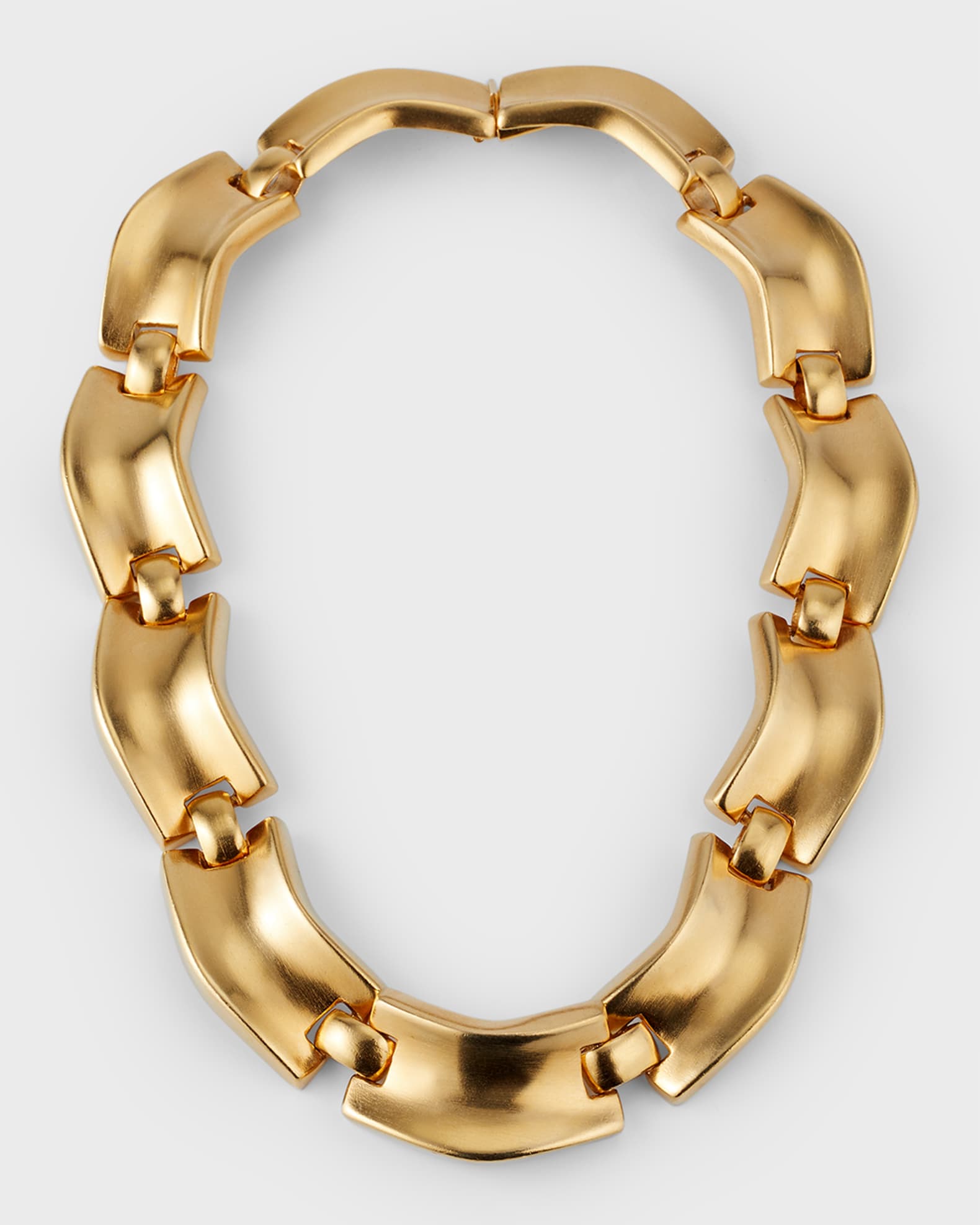 https://media.neimanmarcus.com/f_auto,q_auto:low,ar_4:5,c_fill,dpr_2.0,w_790/01/nm_4595593_100602_m