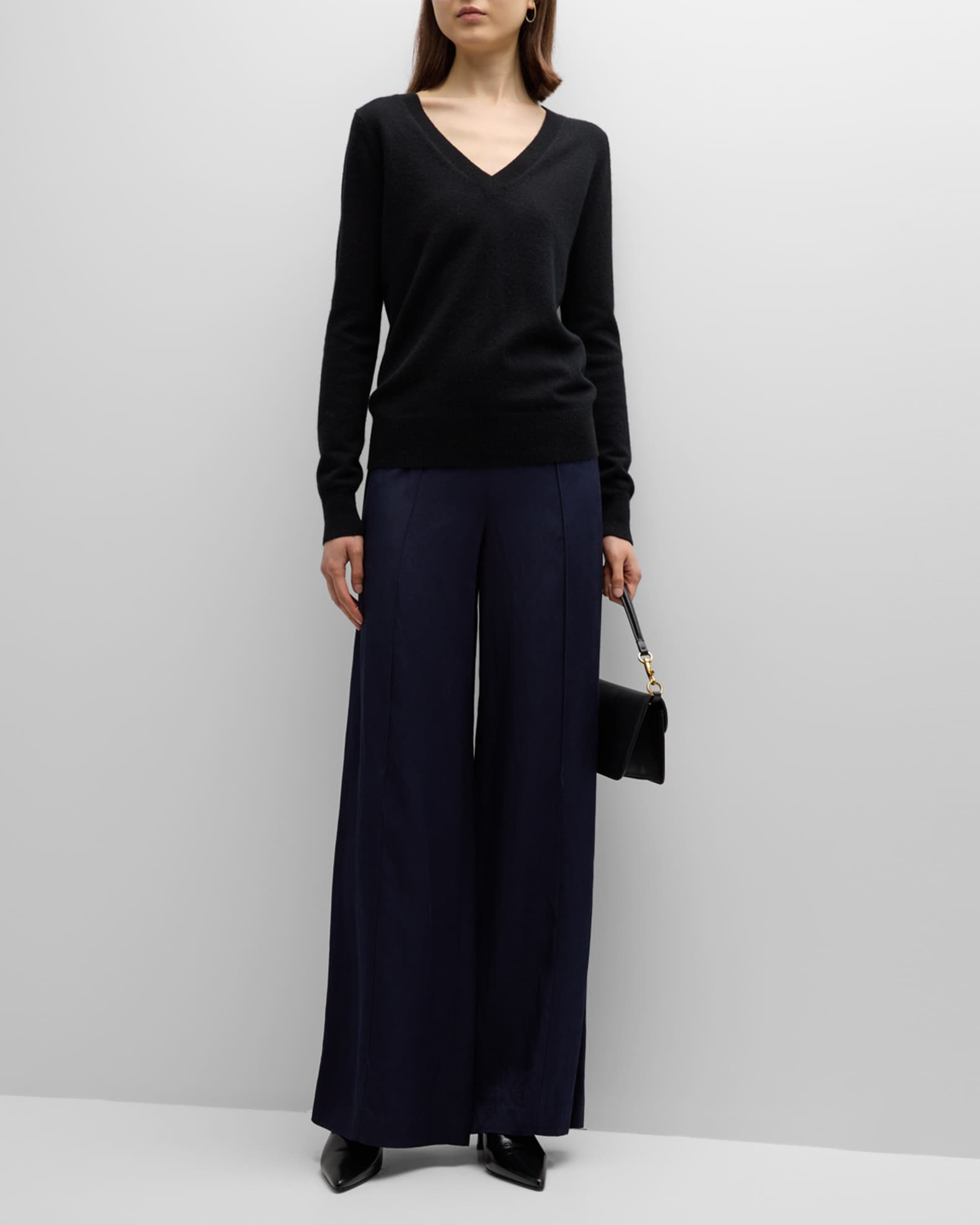 Cashmere Classic V-Neck Sweater 1