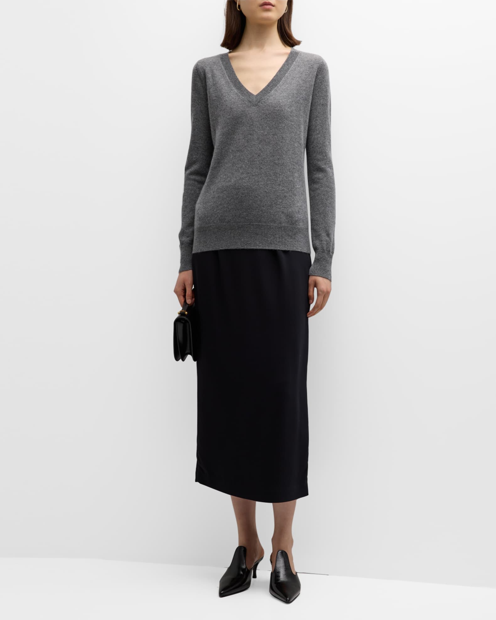 Cashmere Classic V-Neck Sweater 1
