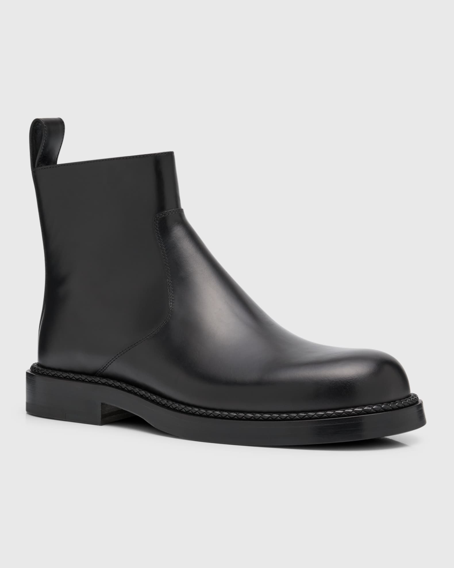 Bottega Veneta Men's Strut Leather Ankle Boots | Neiman Marcus