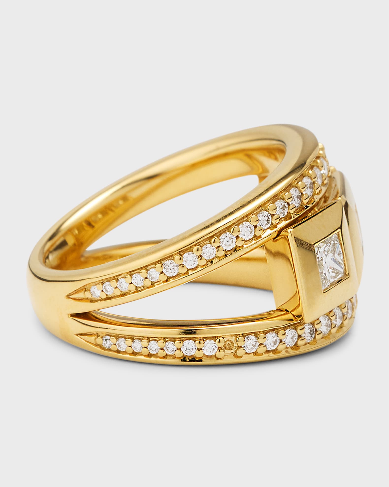 Tamara comolli curriculum vitae ring top