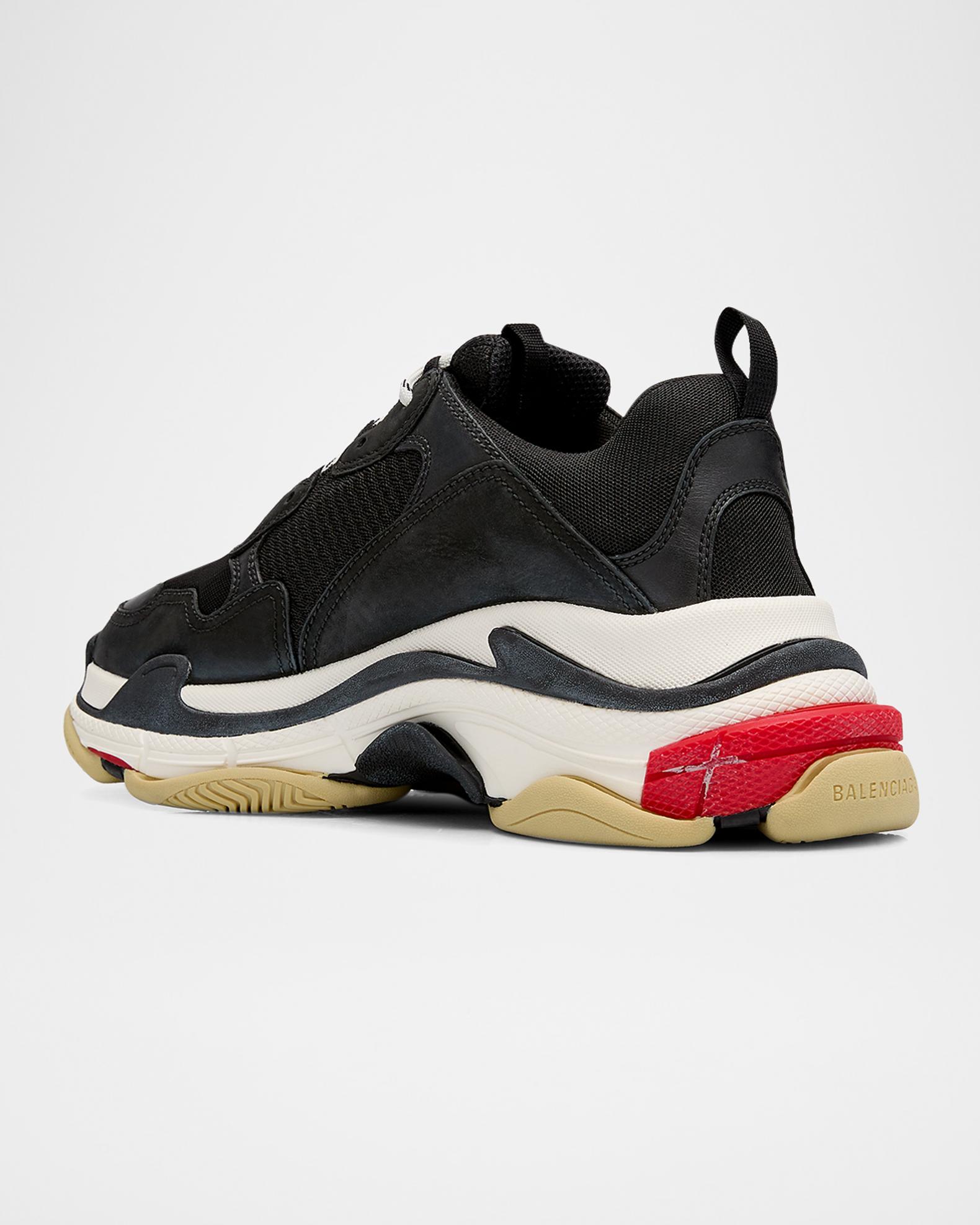Balenciaga Men display picture 2