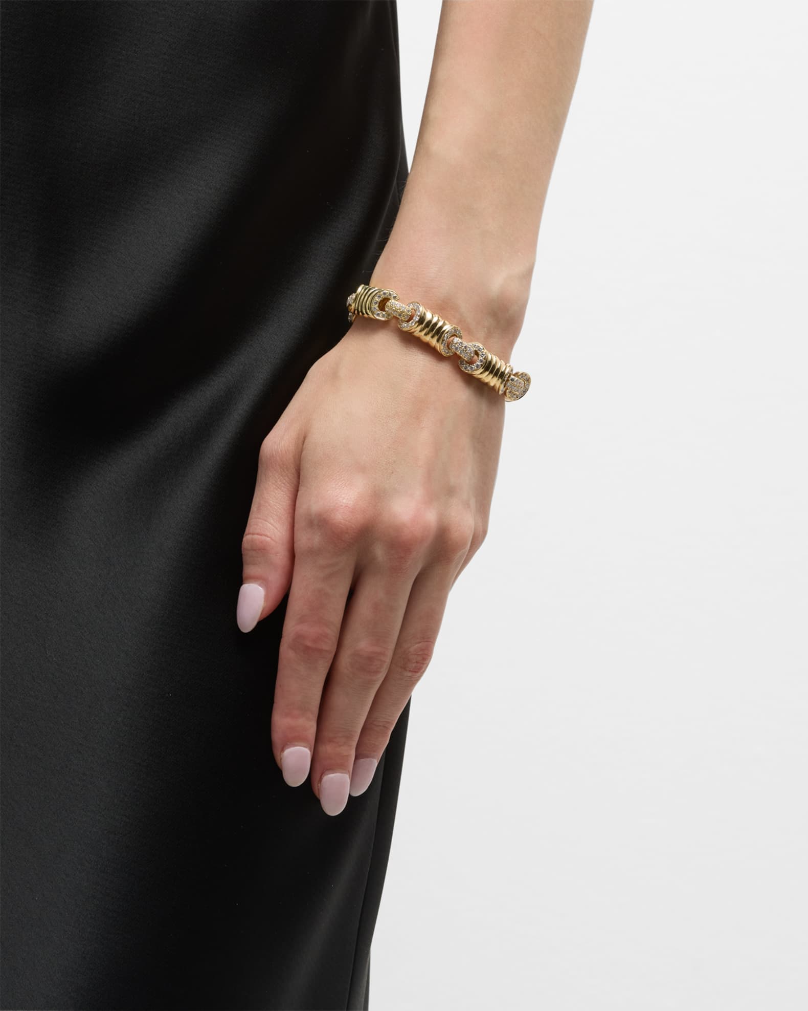 Estate 18K Yellow Gold Corrugated Link and 224 Diamond Bracelet 1