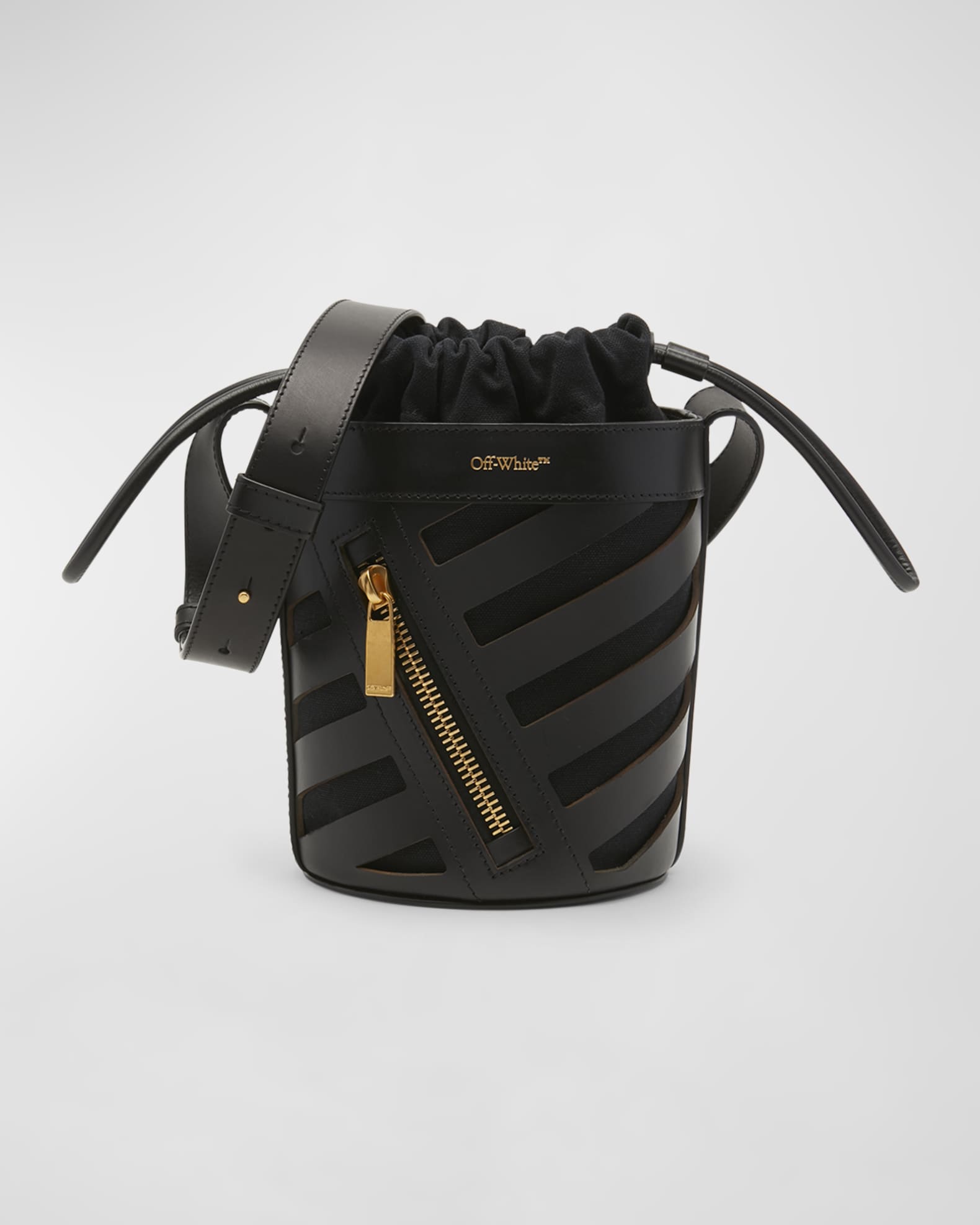Off white bucket bag hotsell