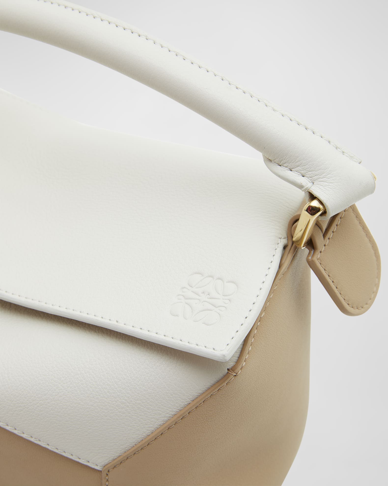 【LOEWE】Puzzle Mini Edge Handbag White Mini Puzzle Edge bag in soft grained calfskin White - LOEWE