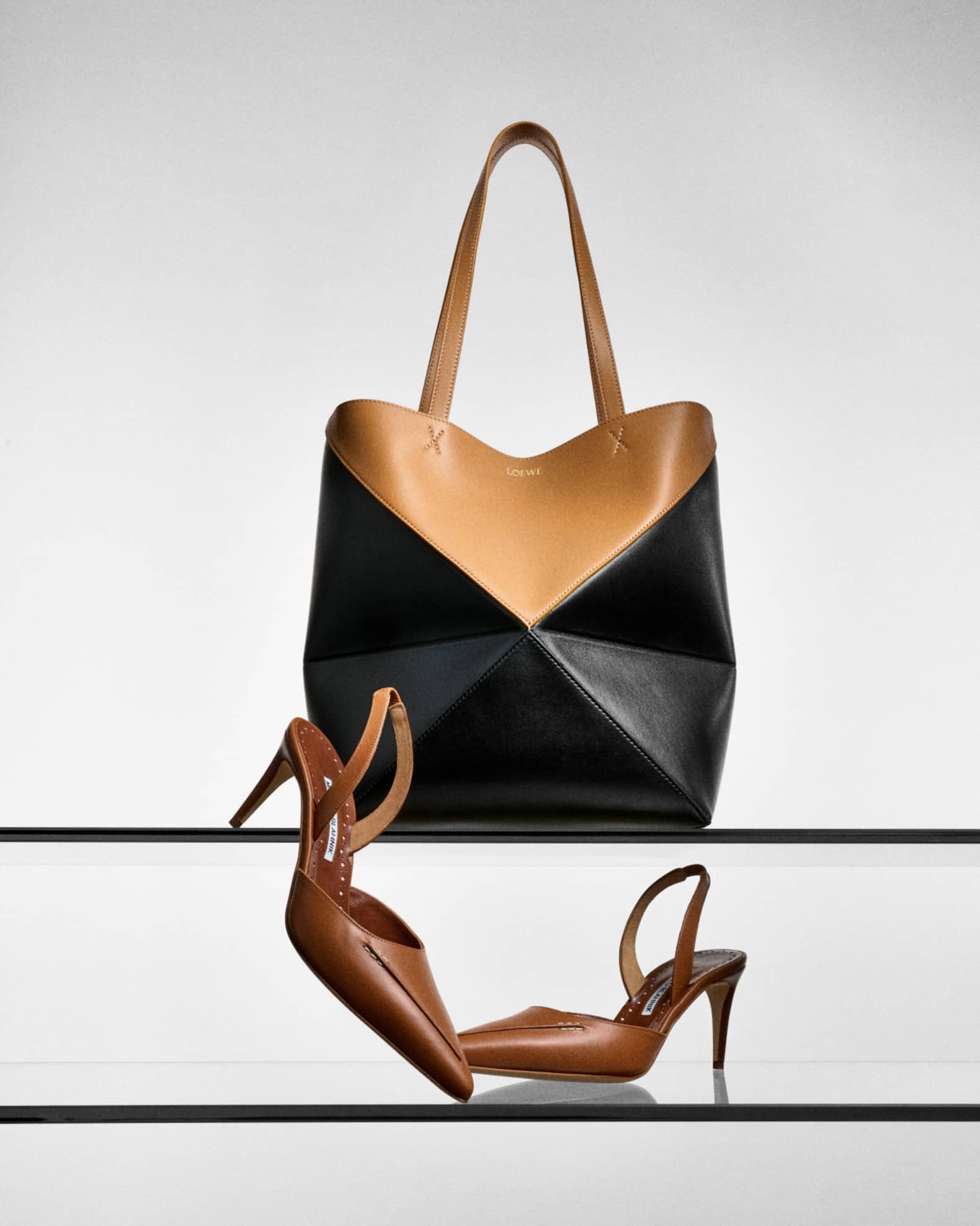 ☆Outlet直営店☆【LOEWE】PUZZLE FOLD MEDIUM TOTE BICOLOR BAG Loewe Puzzle Fold Medium Tote Bag in Shiny Bicolor Leather