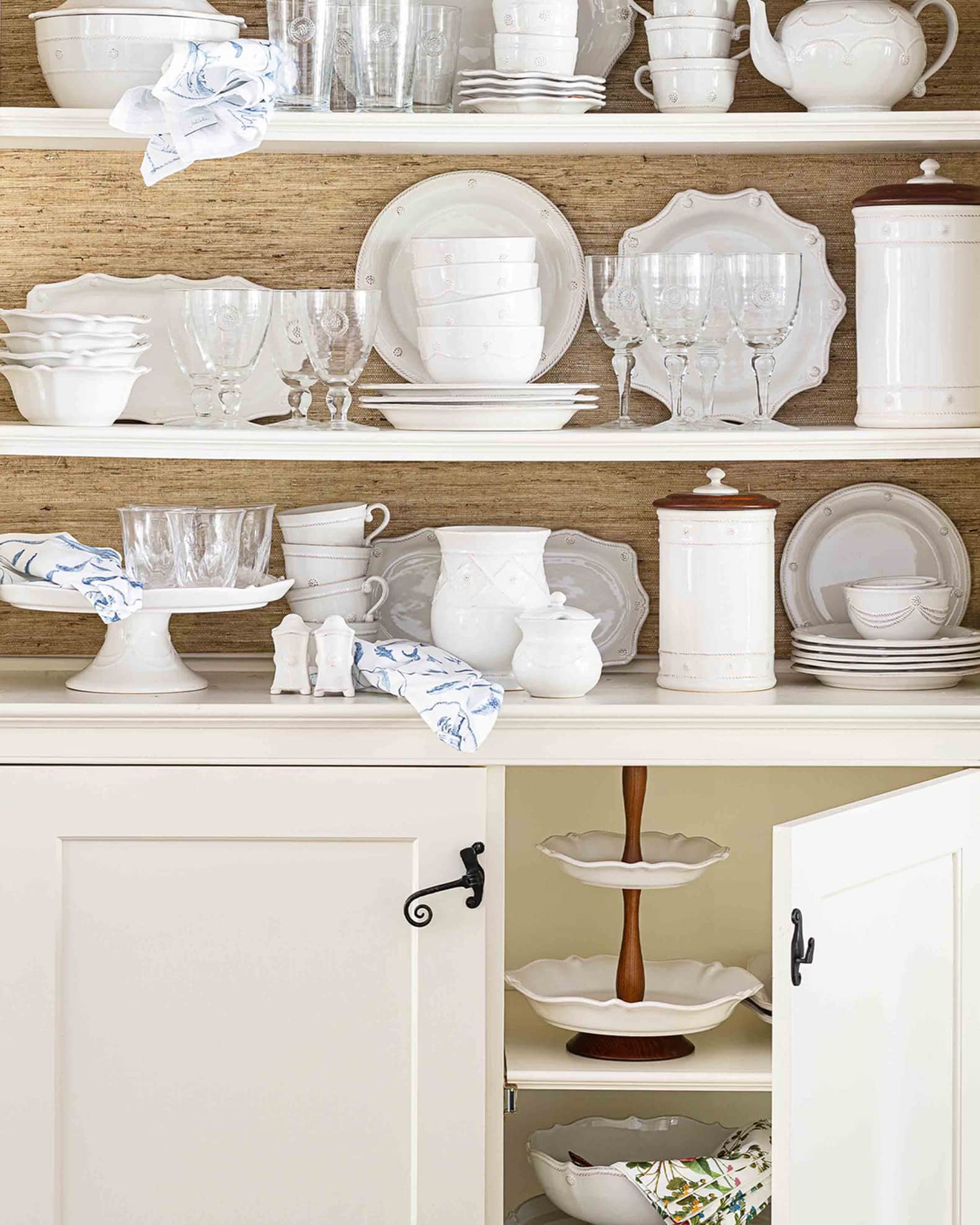Berry & Thread Butter Dish - Whitewash 1