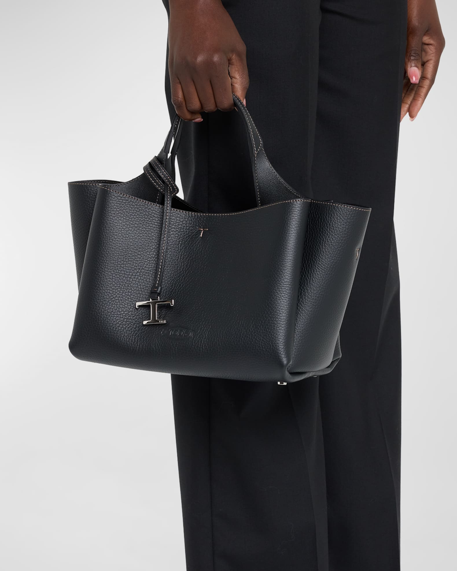 関税込み[TOD’S]Mini Leather Tote Shopping Bag トートバッグ Woman BLACK Tote Shopping Bag in Leather Mini