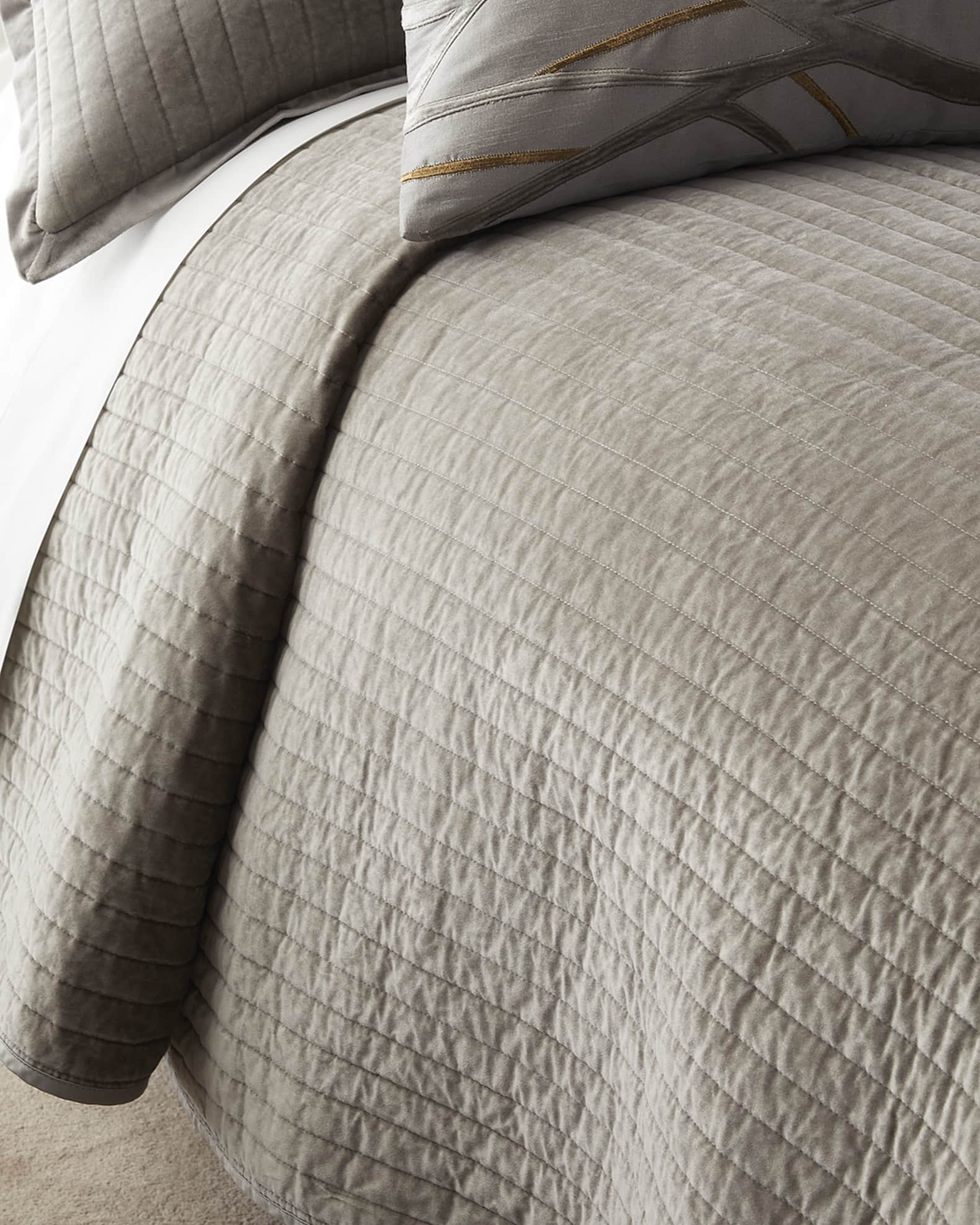 Lili Alessandra Aria Coverlet - Thumbnail 2
