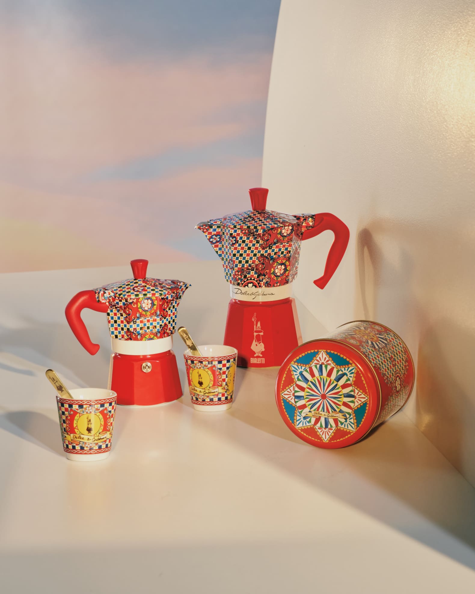 Tazas Bialetti Moka 2 con Tazas y Paletas Dolce & Gabbana – Le Gioie