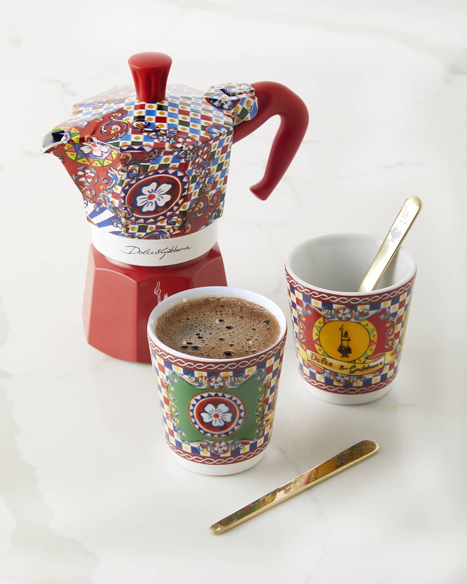 2 Cup Moka Pot With Porcelain Cups And Golden Stirrers 0