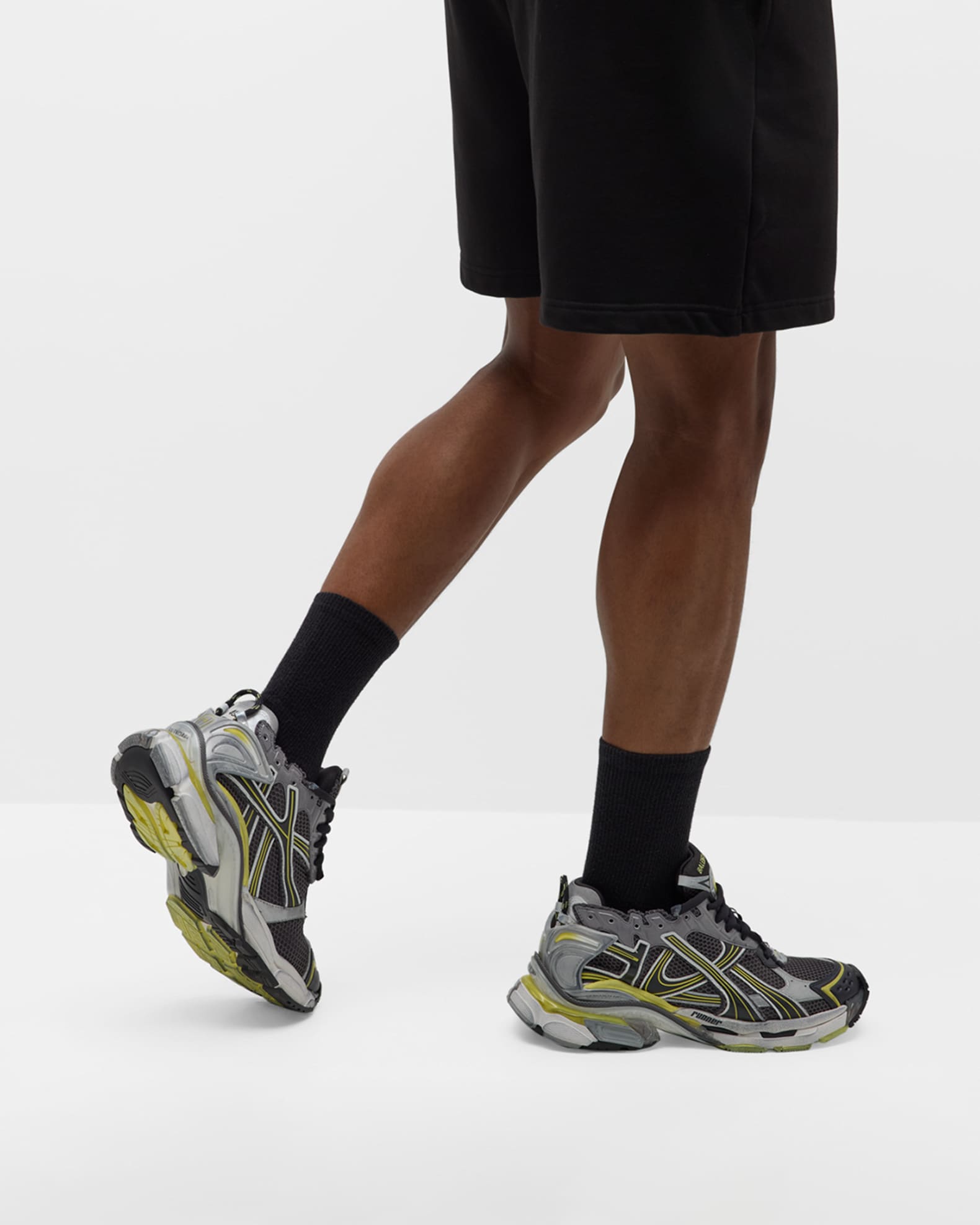 Men's Mesh Runner Sneakers 1