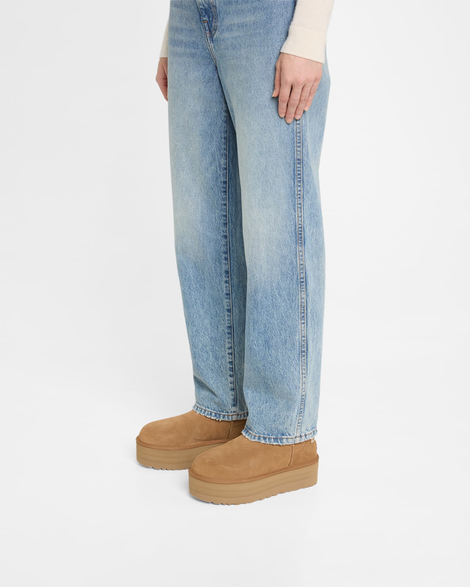 Classic Ultra Mini Platform Boot 1
