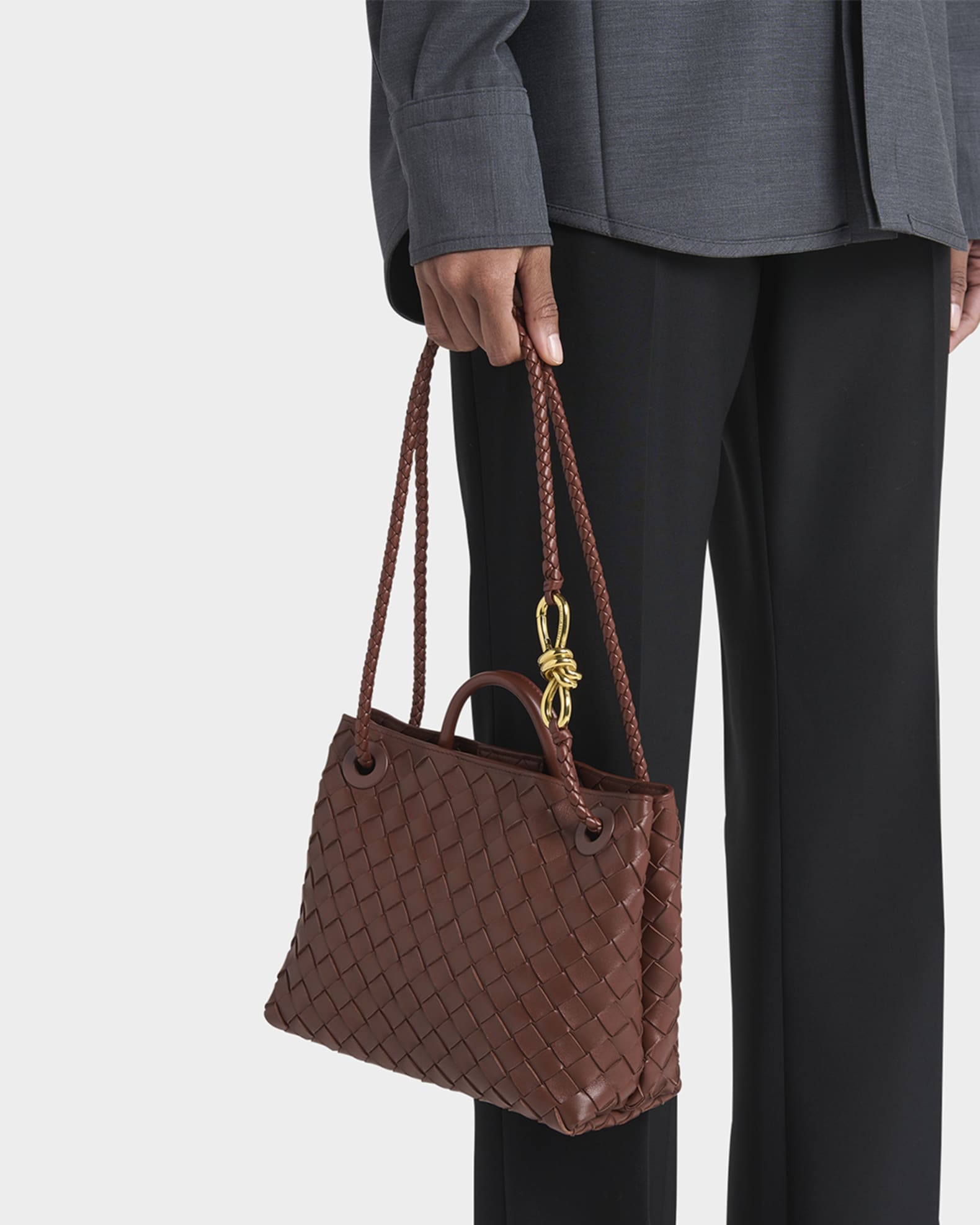 【関税＆送料込み】Bottega Veneta Andiamo Small Leather Mes Bottega Veneta Small Leather Andiamo Cross-Body Bag | Harrods US