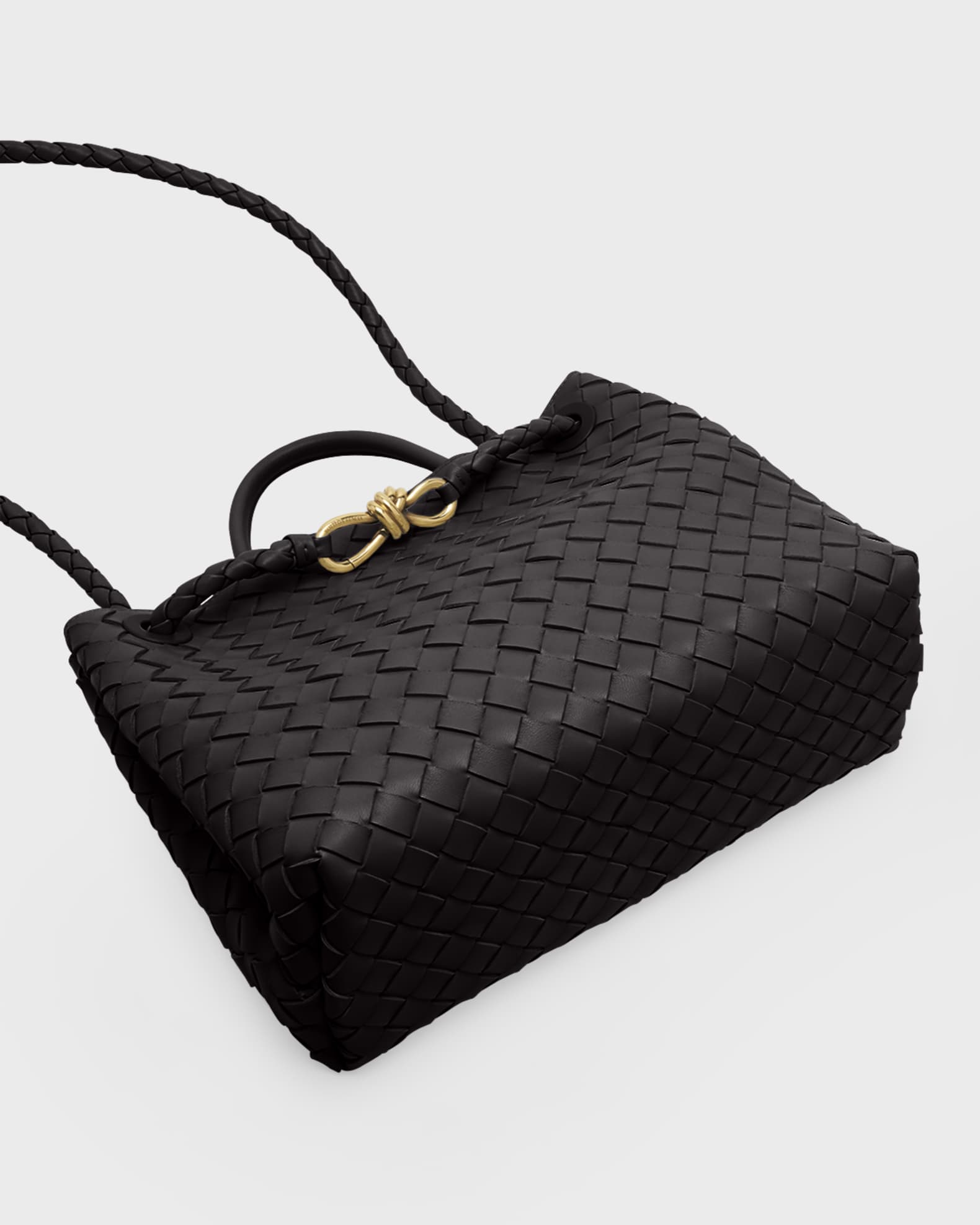 BOTTEGA VENETA ミディアム Andiamo ハンドバッグ Bottega Veneta Medium Andiamo Bag | Neiman Marcus