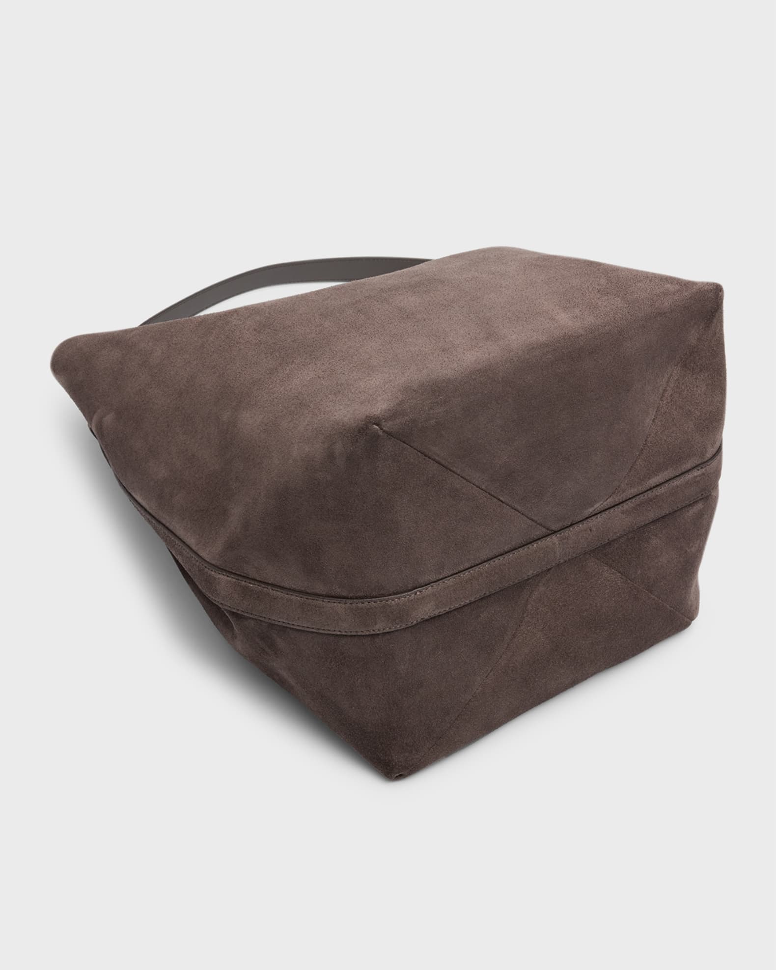 Belted suede tote granite – TOTEME